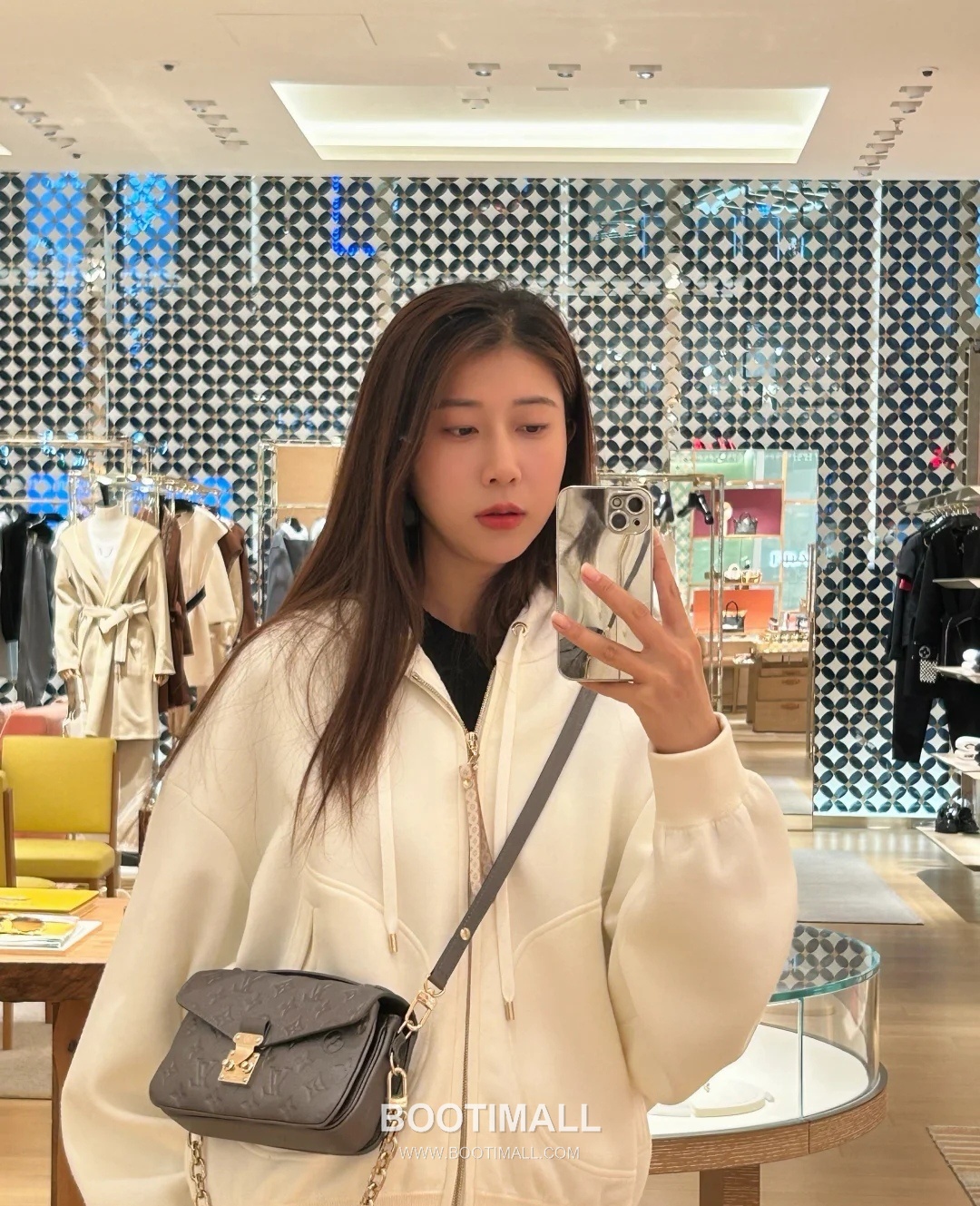 Louis Vuitton Pochette Métis East West M11998 Monogram Empreinte Leather Shoulder Bag 루이비통 포쉐트 메티스 이스트 웨스트 모노그램 앙프렝뜨 가죽 숄더백 21.5cm 5