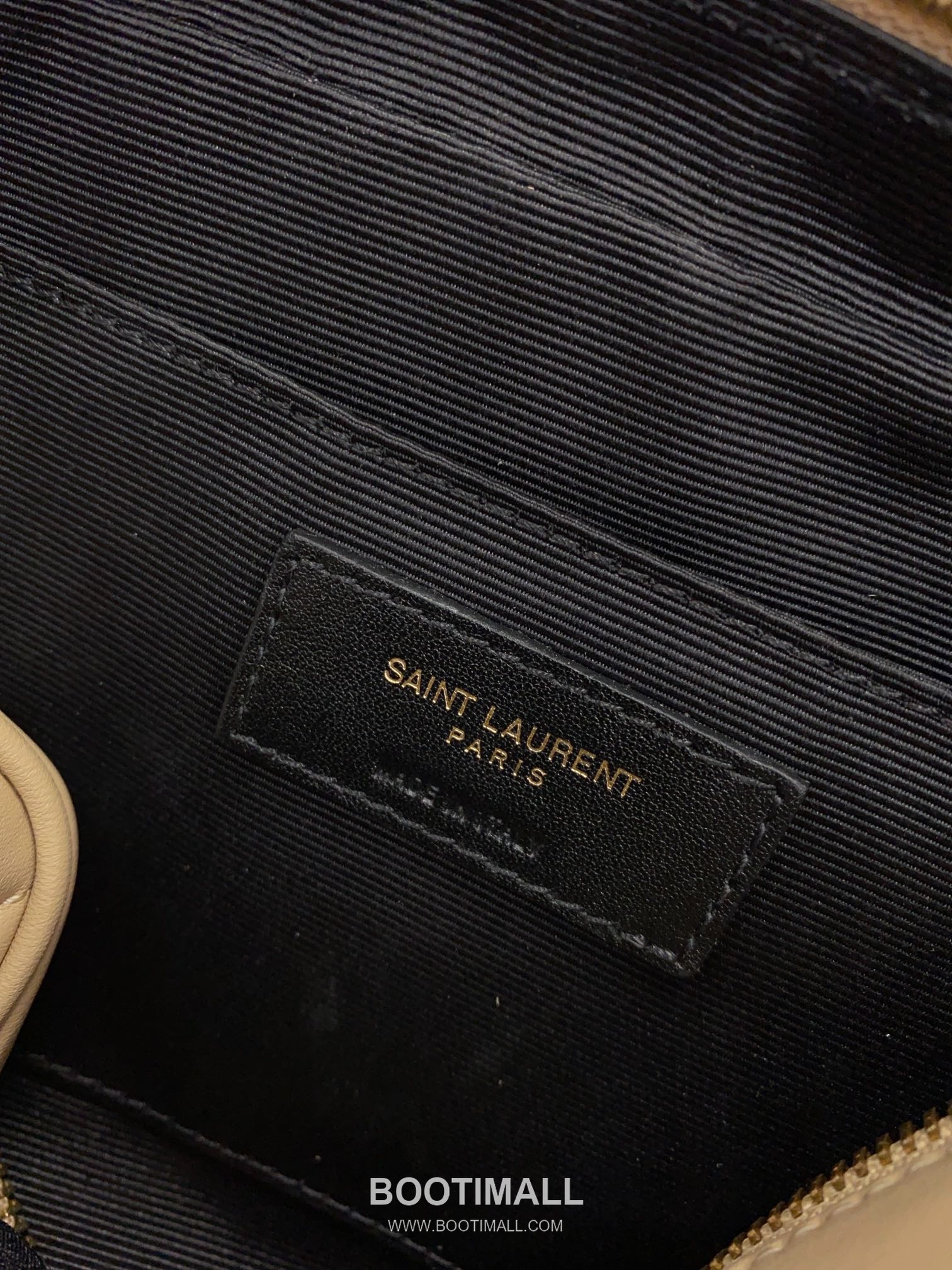 Saint Laurent Lou Camera Bag Calfskin Leather Shoulder Bag 생로랑 루 카메라백 카프스킨 가죽 숄더백 23cm 8