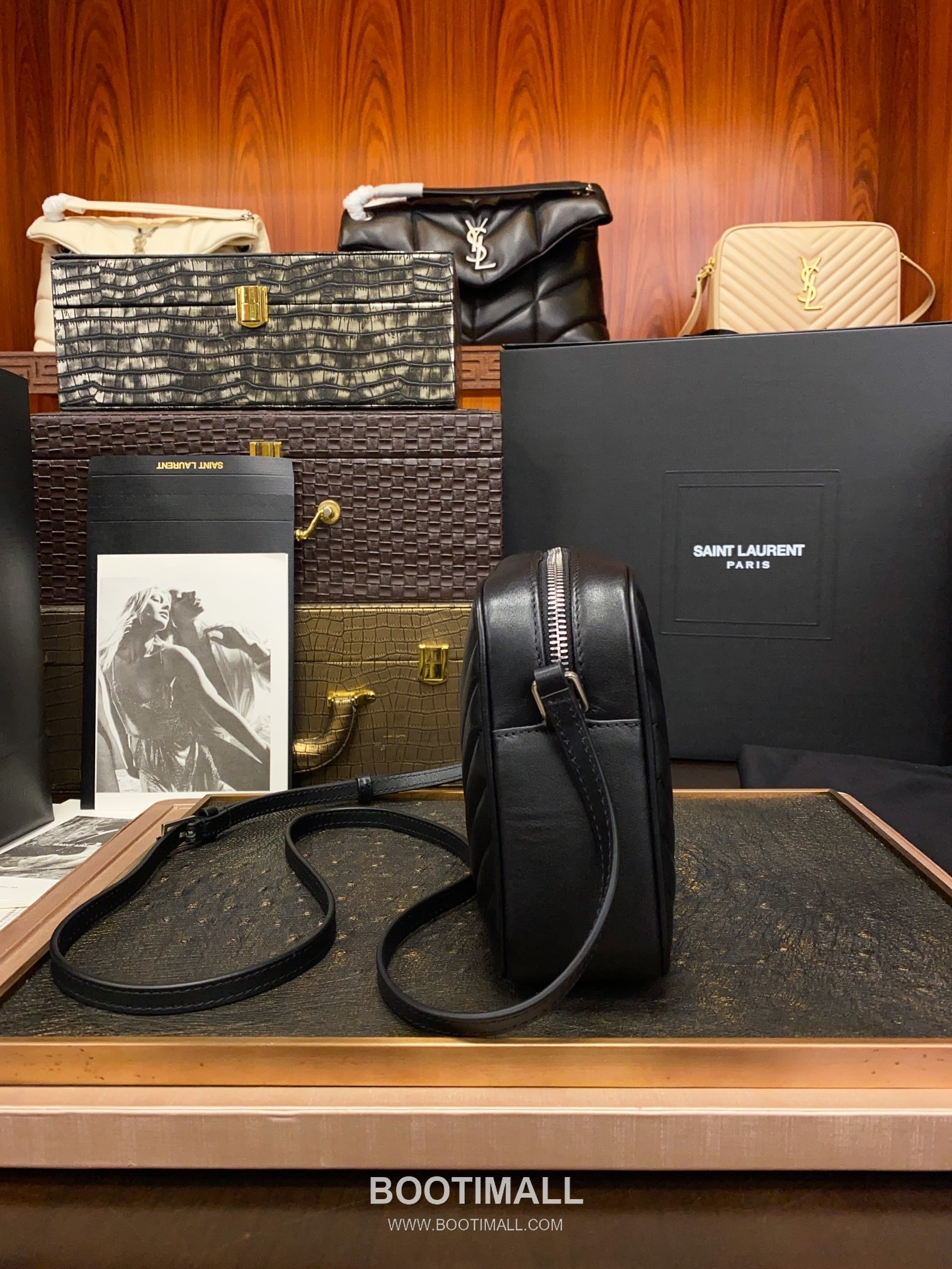 Saint Laurent Lou Camera Bag Calfskin Leather Shoulder Bag 생로랑 루 카메라백 카프스킨 가죽 숄더백 23cm 2