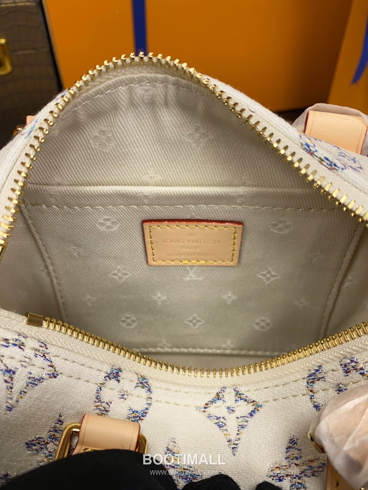 Louis Vuitton Speedy Bandoulière 20 M24709 Monogram Jacquard Textile Bag 루이비통 스피디 반둘리에 20 모노그램 자카드 텍스타일 백 20.5cm 17