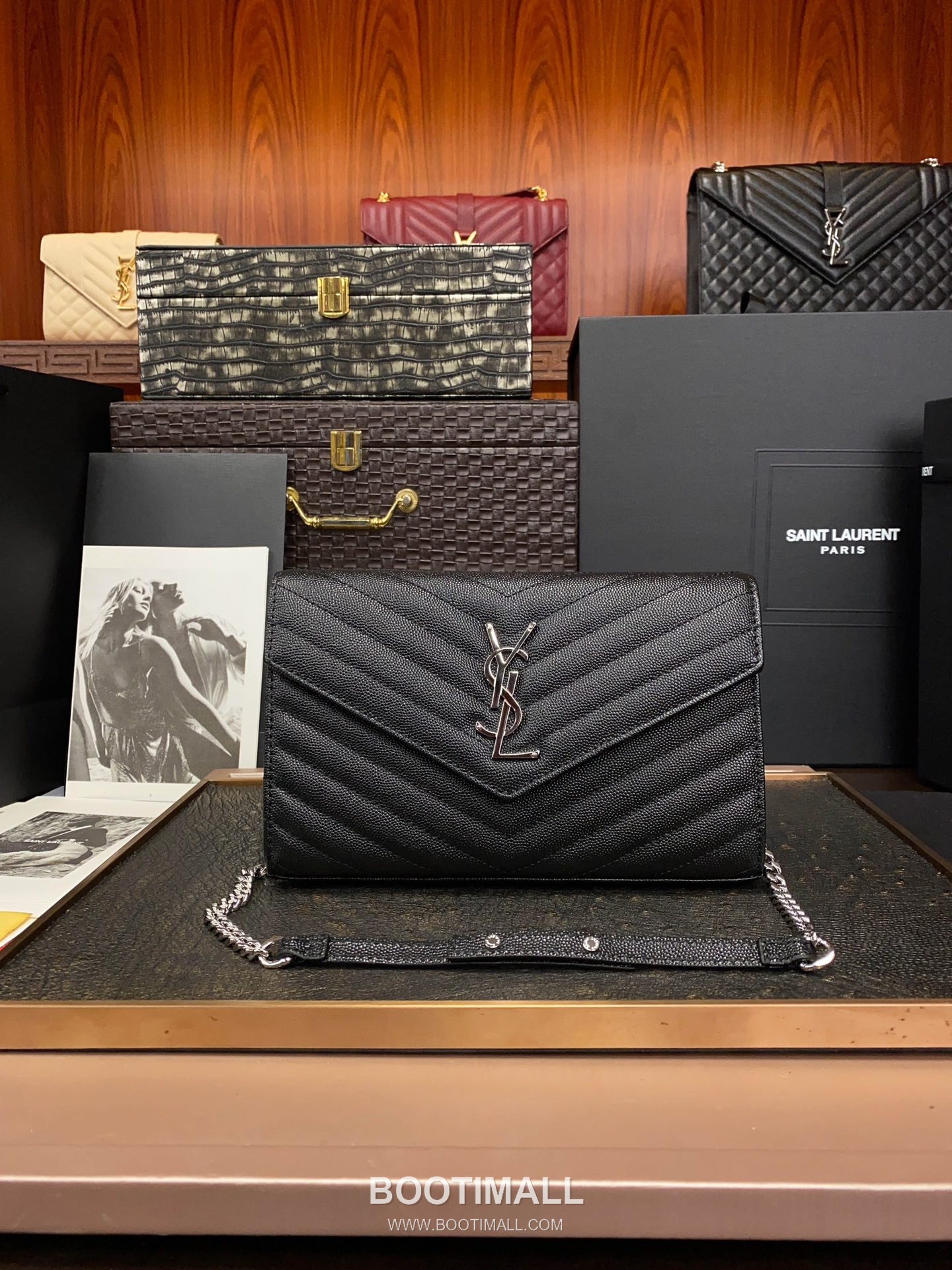 Saint Laurent Chain Wallet 377828 Calfskin Leather Quilted Wallet 생로랑 체인 월렛 카프스킨 가죽 퀼팅 지갑 22.5cm 1