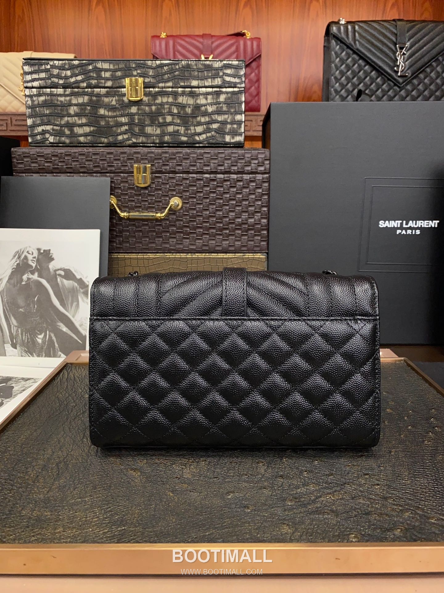 Saint Laurent Envelope Small 526286 Grained Calfskin Quilted Chain Bag 생로랑 엔벨로프 스몰 그레인 카프스킨 퀼팅 체인백 21cm 3