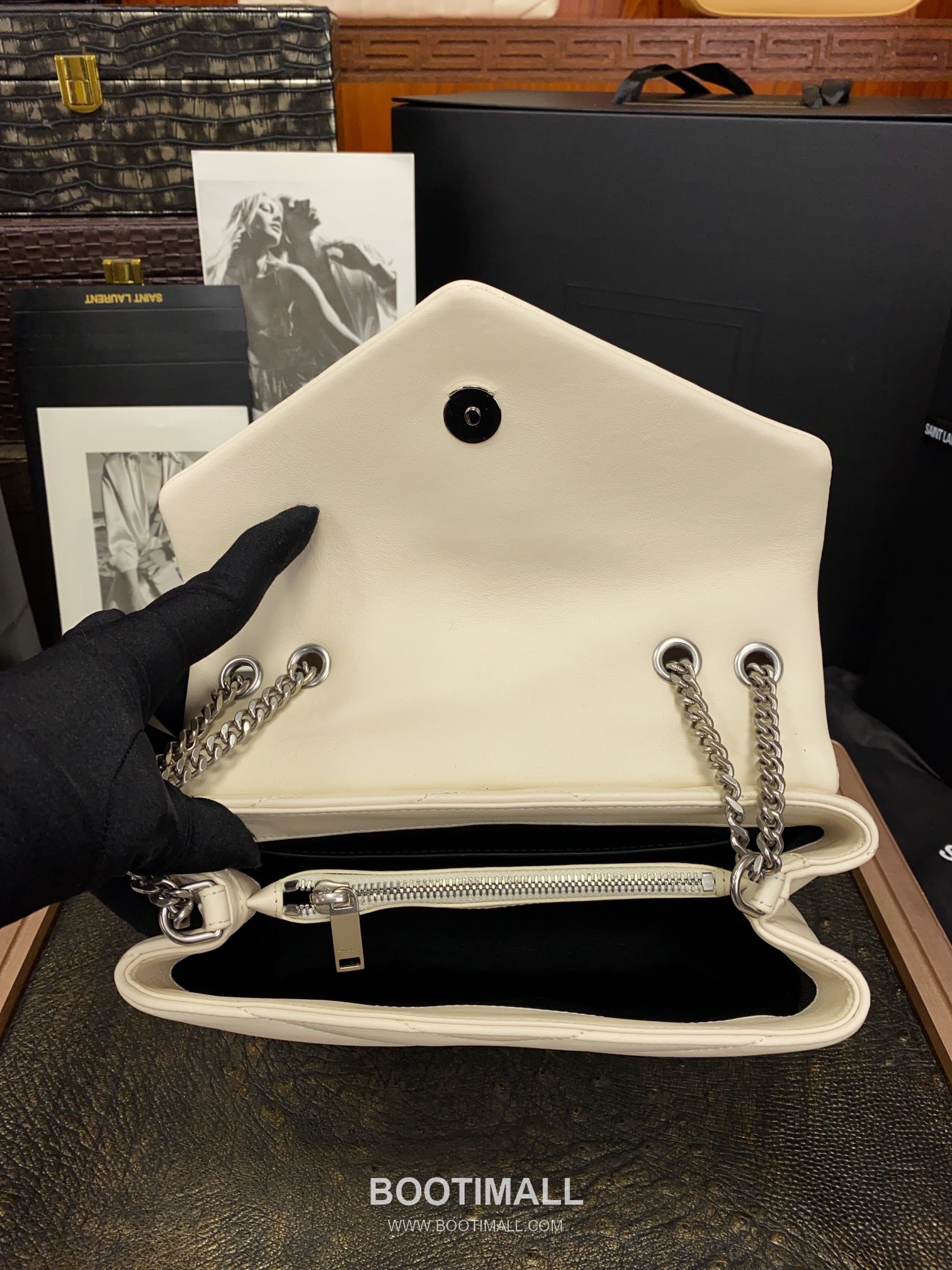 Saint Laurent Envelope Medium 494699 Smooth Calfskin Quilted Chain Bag 생로랑 엔벨로프 미디움 스무스 카프스킨 퀼팅 체인백 23cm 8