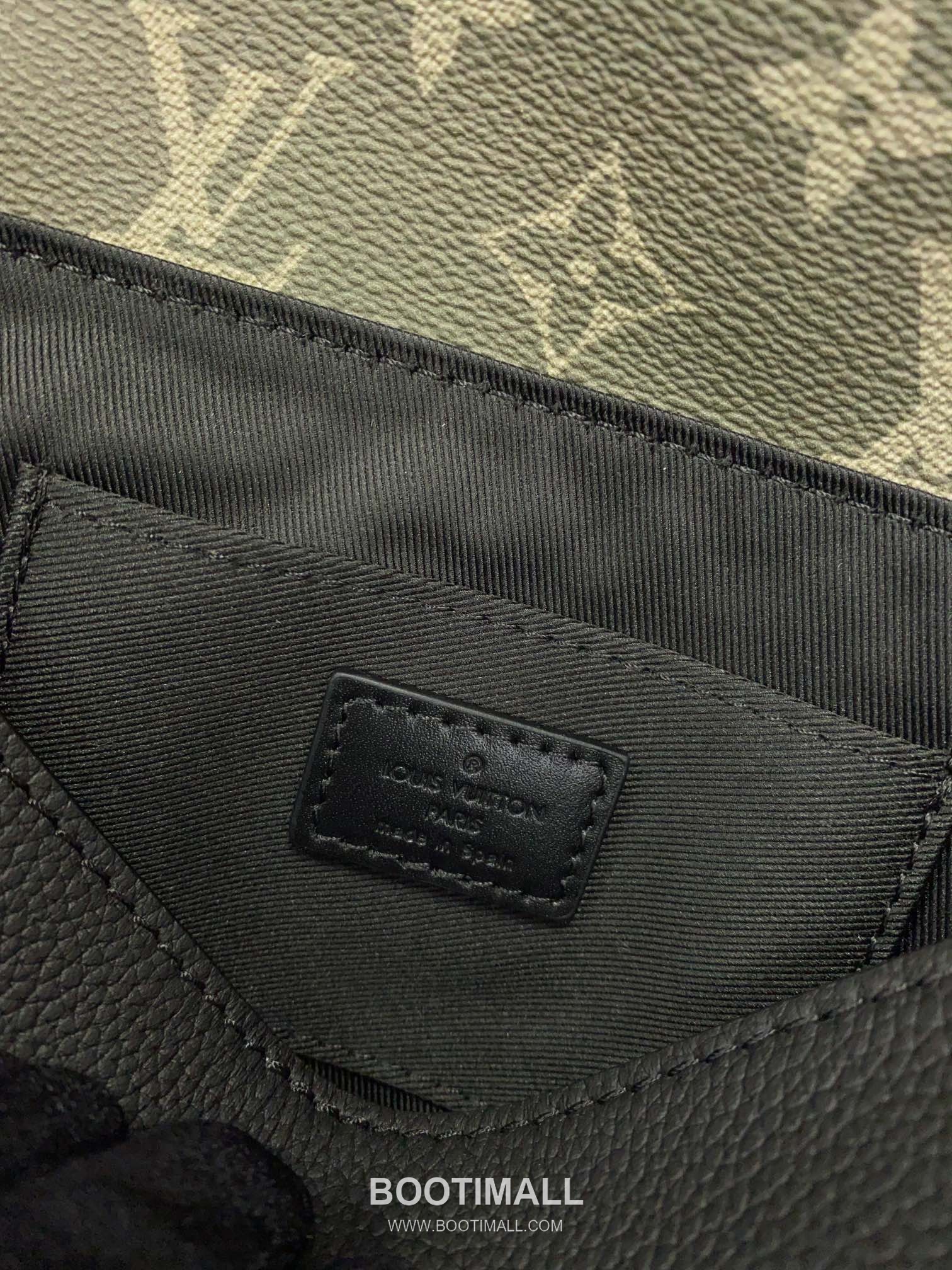 Louis Vuitton Pulse Mini Bag M12618 Monogram Canvas and Leather Shoulder Bag 루이비통 펄스 미니백 모노그램 캔버스 가죽 숄더백 22.5cm 15