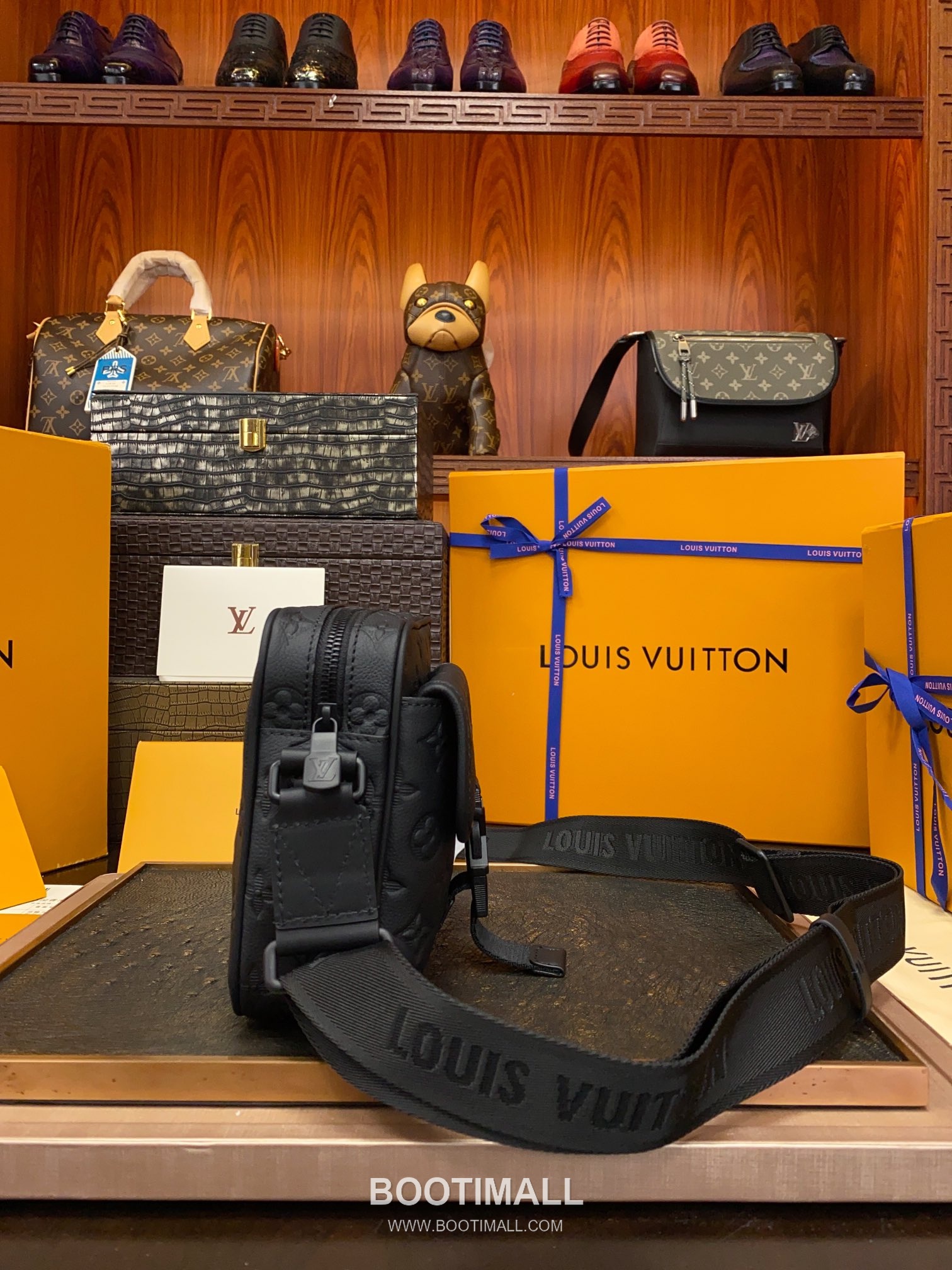 Louis Vuitton Getaway Messenger Bag M12516 Monogram Shadow Leather Bag 루이비통 게터웨이 메신저백 모노그램 섀도우 가죽 백 18cm 7