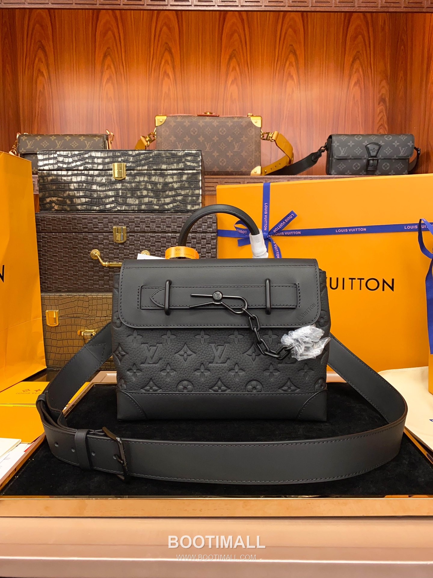 Louis Vuitton Steamer Small M24436 Taurillon Monogram Embossed Leather Bag 루이비통 스티머 스몰 토리옹 모노그램 엠보스 가죽 백 25cm 11