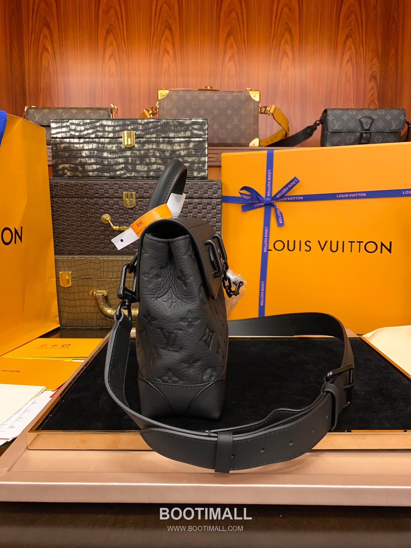Louis Vuitton Steamer Small M24436 Taurillon Monogram Embossed Leather Bag 루이비통 스티머 스몰 토리옹 모노그램 엠보스 가죽 백 25cm 13