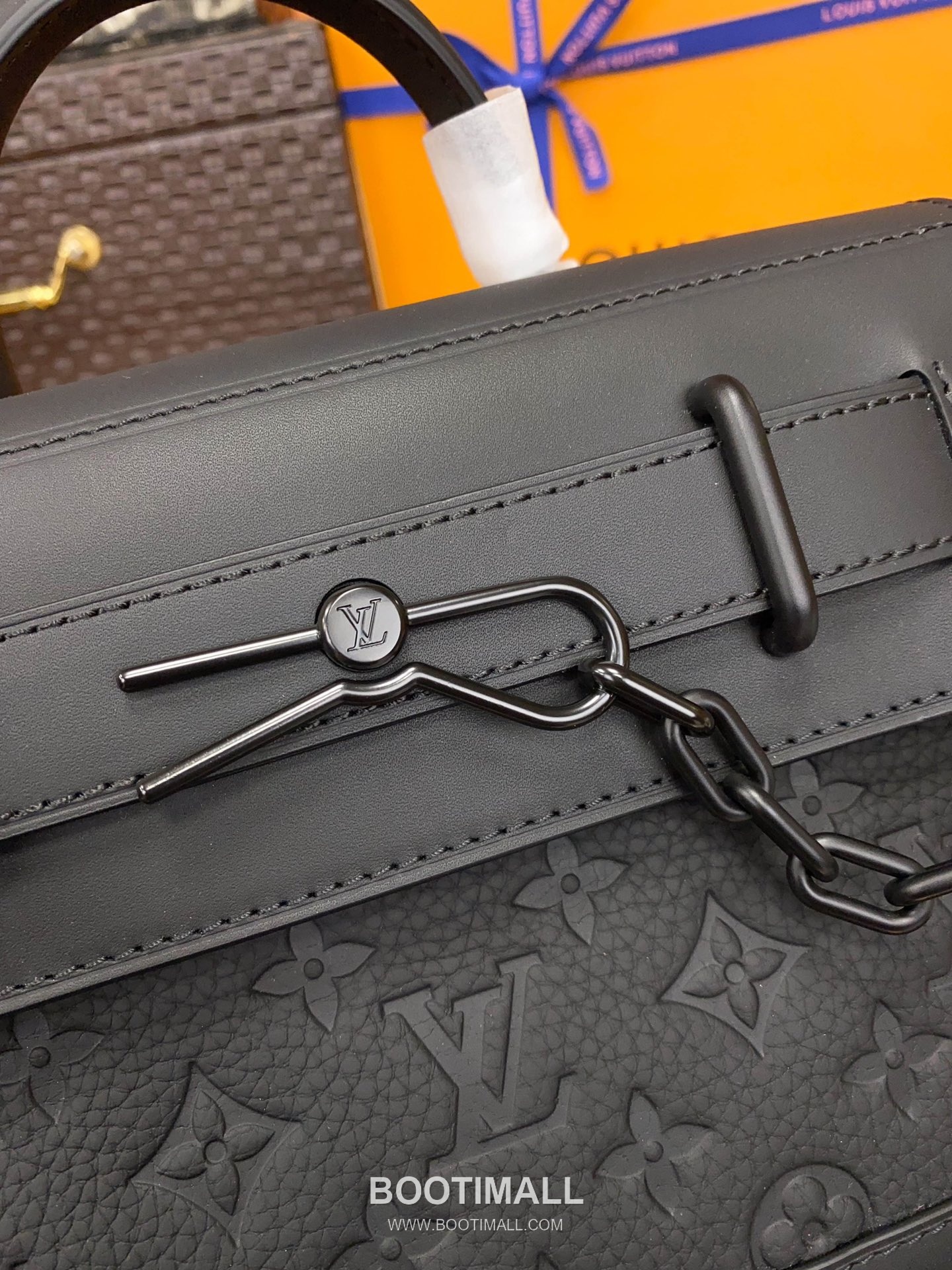 Louis Vuitton Steamer Small M24436 Taurillon Monogram Embossed Leather Bag 루이비통 스티머 스몰 토리옹 모노그램 엠보스 가죽 백 25cm 16