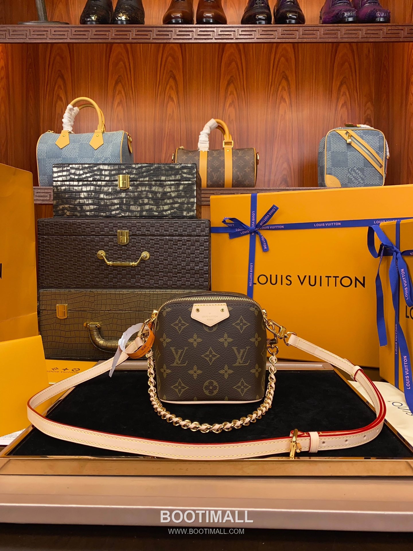 Louis Vuitton Just In Case Bag M47096 Monogram Canvas Leather Trim Mini Bag 루이비통 저스트 인 케이스 모노그램 캔버스 레더 트림 미니백 14cm 7