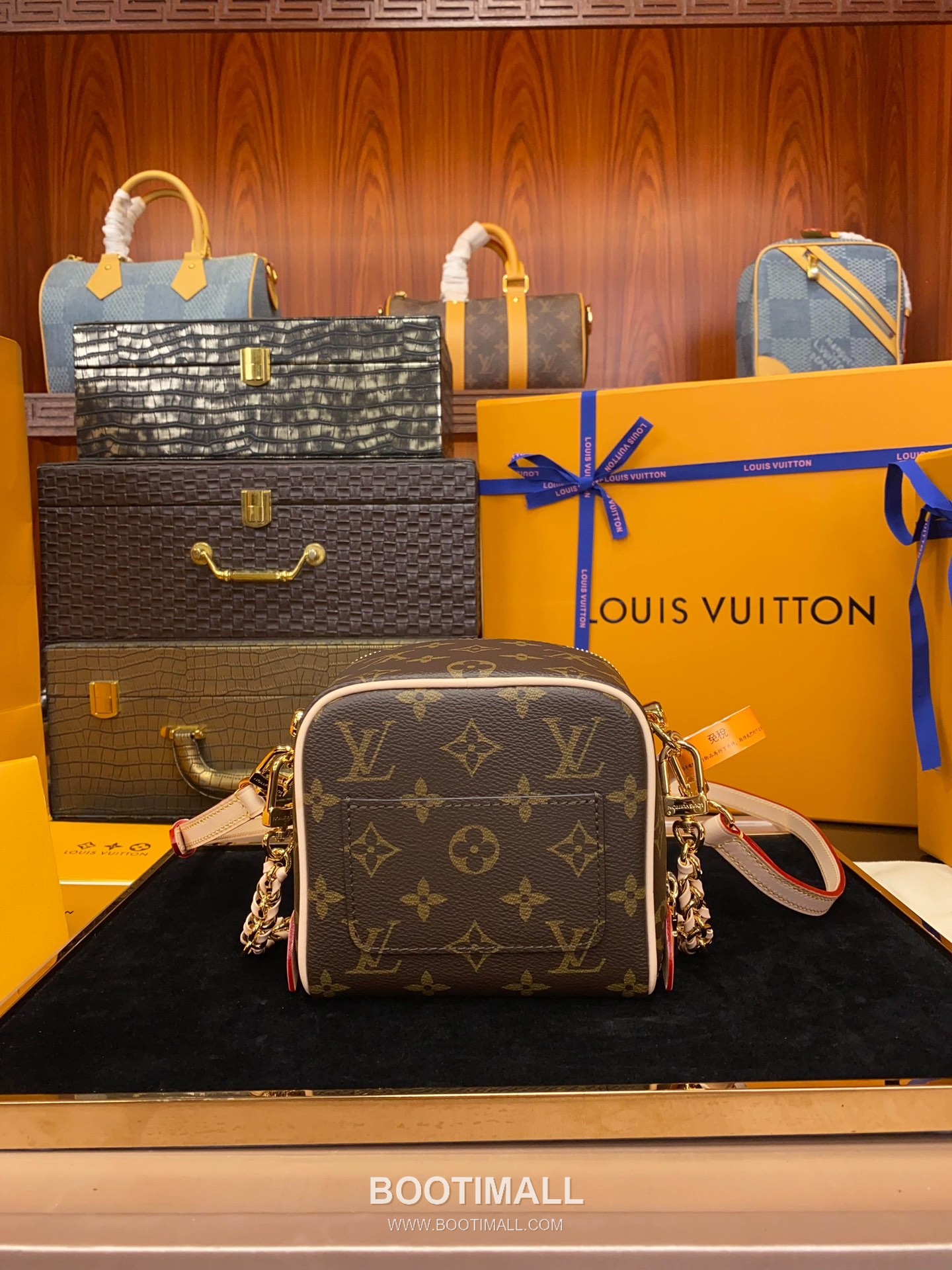 Louis Vuitton Just In Case Bag M47096 Monogram Canvas Leather Trim Mini Bag 루이비통 저스트 인 케이스 모노그램 캔버스 레더 트림 미니백 14cm 9