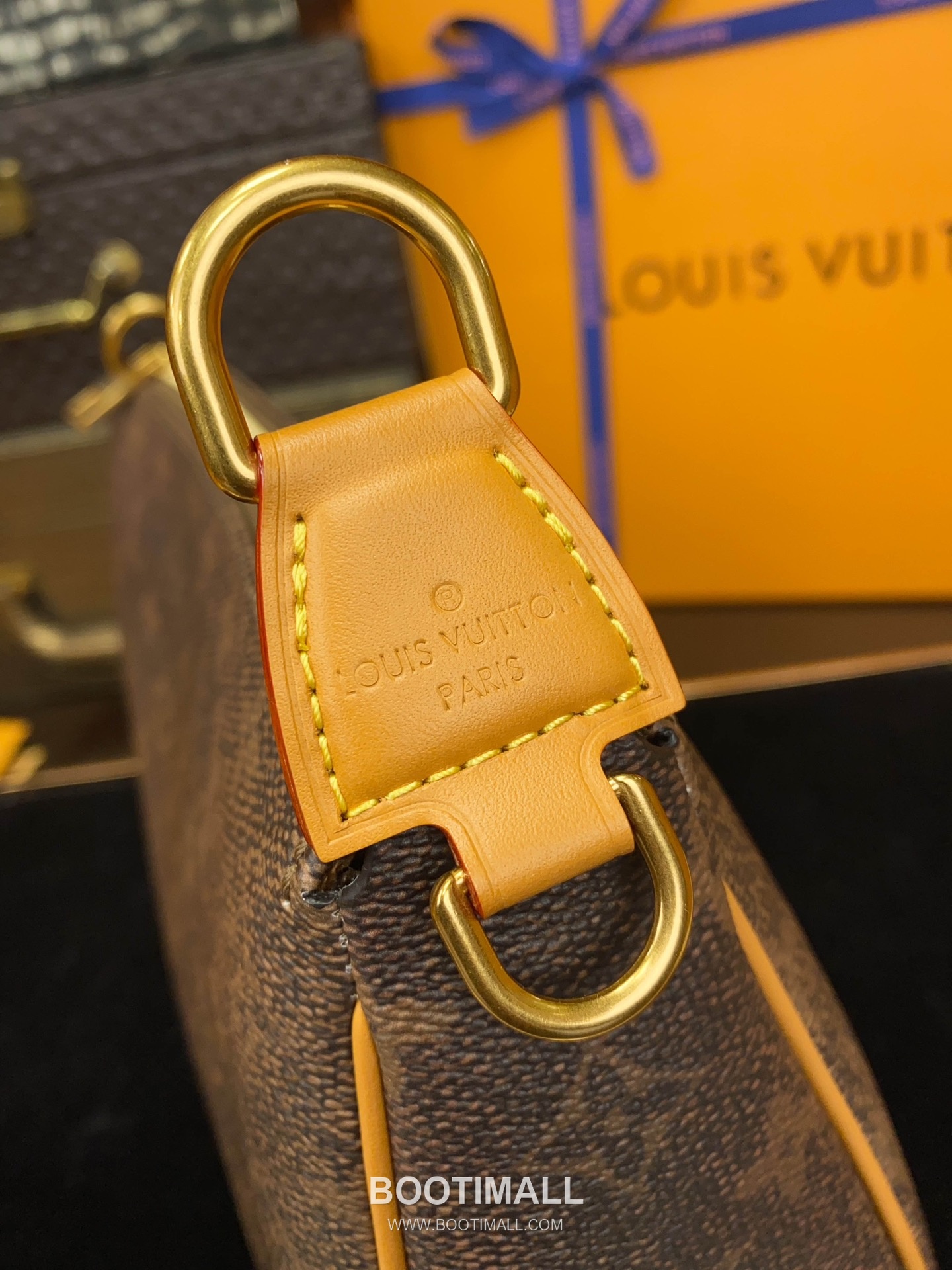 Louis Vuitton Pochette Accessoires XL M11623 Monogram Dust Canvas Bag 루이비통 포쉐트 악세수아 XL 모노그램 더스트 캔버스 백 28cm 10