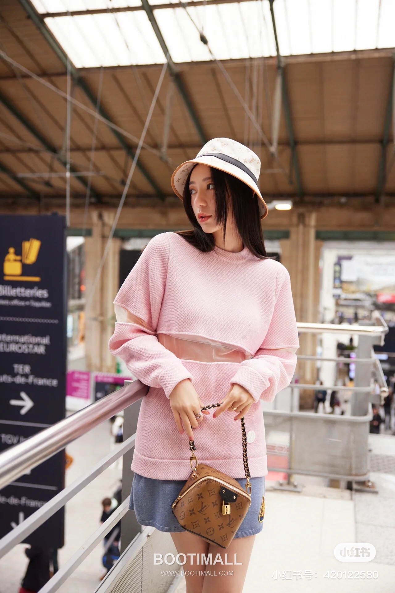 Louis Vuitton Just In Case Bag M47162 Monogram Reverse Canvas Mini Bag 루이비통 저스트 인 케이스 모노그램 리버스 캔버스 미니백 14cm 20