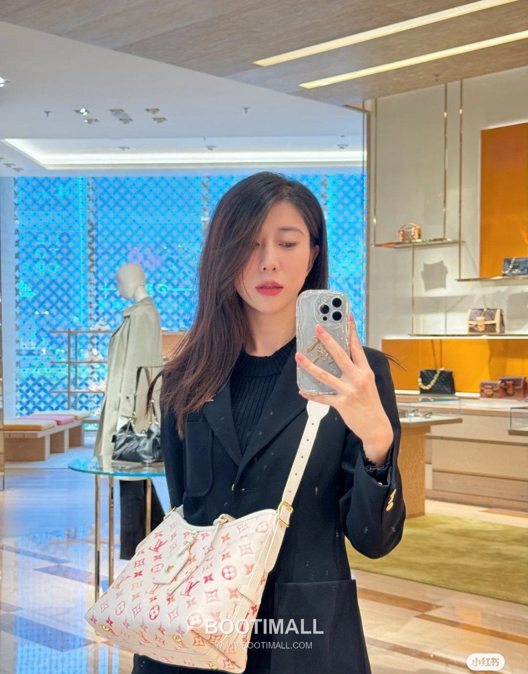 Louis Vuitton CarryAll Small M24652 Monogram Empreinte Leather Tote Bag 루이비통 캐리올 스몰 모노그램 앙프렝뜨 가죽 토트백 29.5cm 1