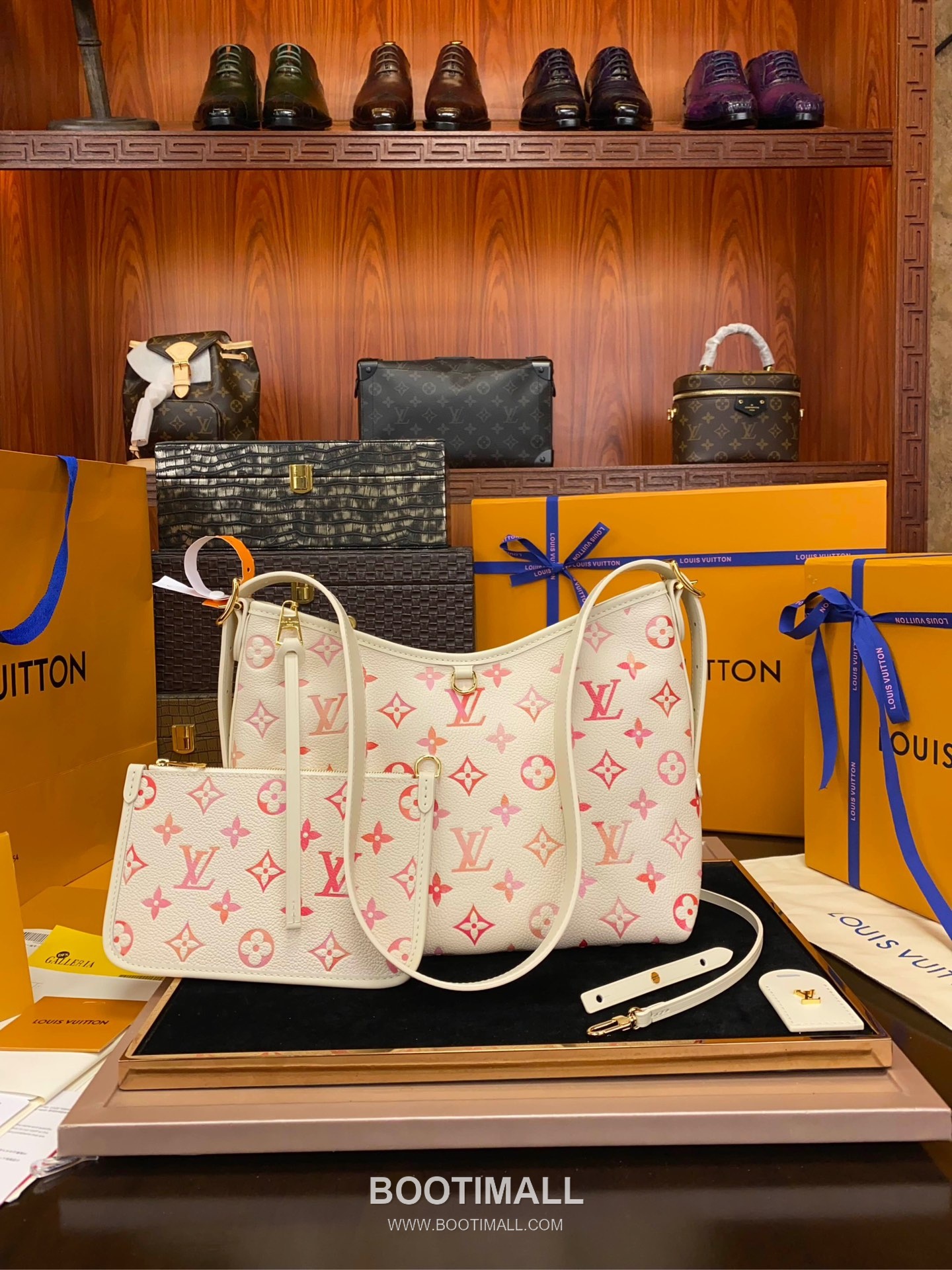 Louis Vuitton CarryAll Small M24652 Monogram Empreinte Leather Tote Bag 루이비통 캐리올 스몰 모노그램 앙프렝뜨 가죽 토트백 29.5cm 10