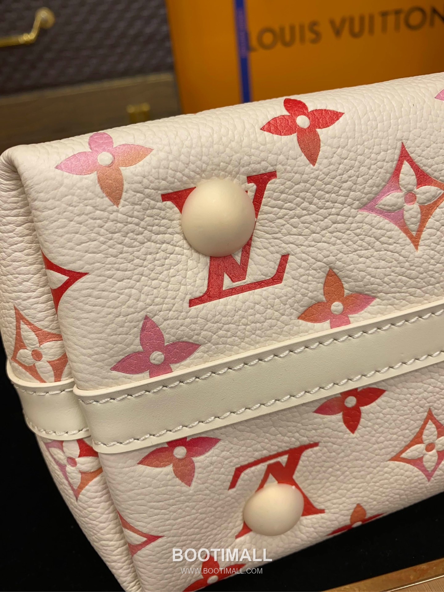 Louis Vuitton CarryAll Small M24652 Monogram Empreinte Leather Tote Bag 루이비통 캐리올 스몰 모노그램 앙프렝뜨 가죽 토트백 29.5cm 15