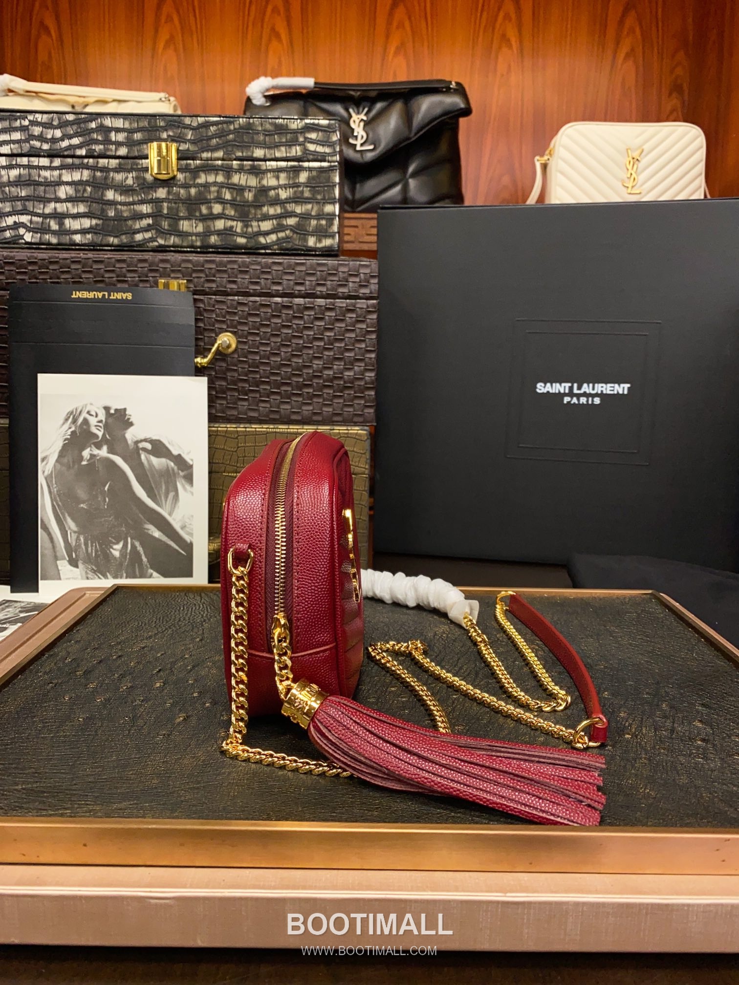 Saint Laurent Lou Camera Bag 612579 Calfskin Leather Shoulder Bag 생로랑 루 카메라백 카프스킨 가죽 숄더백 19cm 2