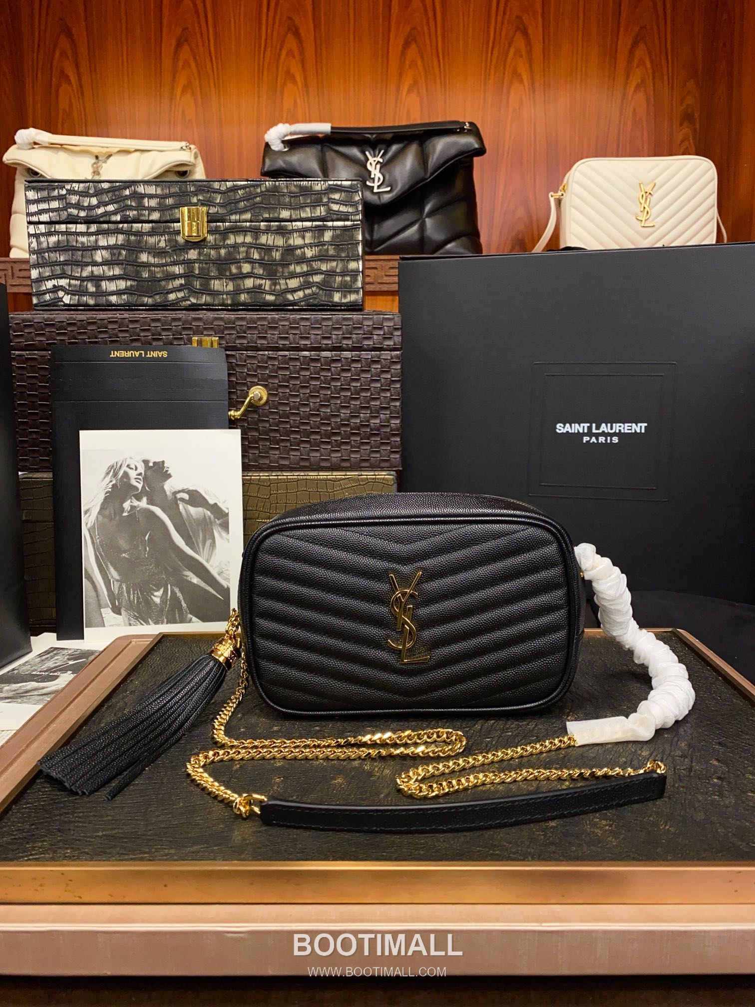 Saint Laurent Lou Camera Bag 612579 Calfskin Leather Shoulder Bag 생로랑 루 카메라백 카프스킨 가죽 숄더백 19cm 1