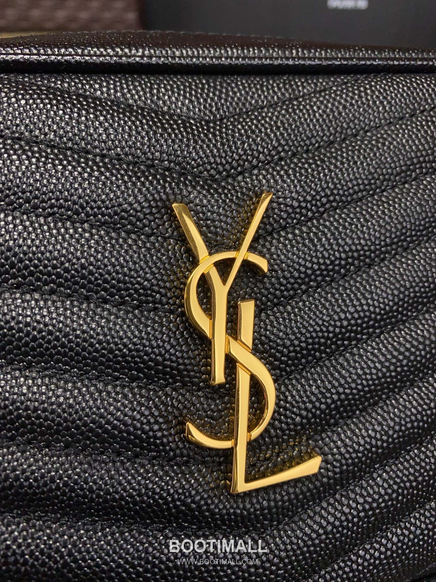 Saint Laurent Lou Camera Bag 612579 Calfskin Leather Shoulder Bag 생로랑 루 카메라백 카프스킨 가죽 숄더백 19cm 5