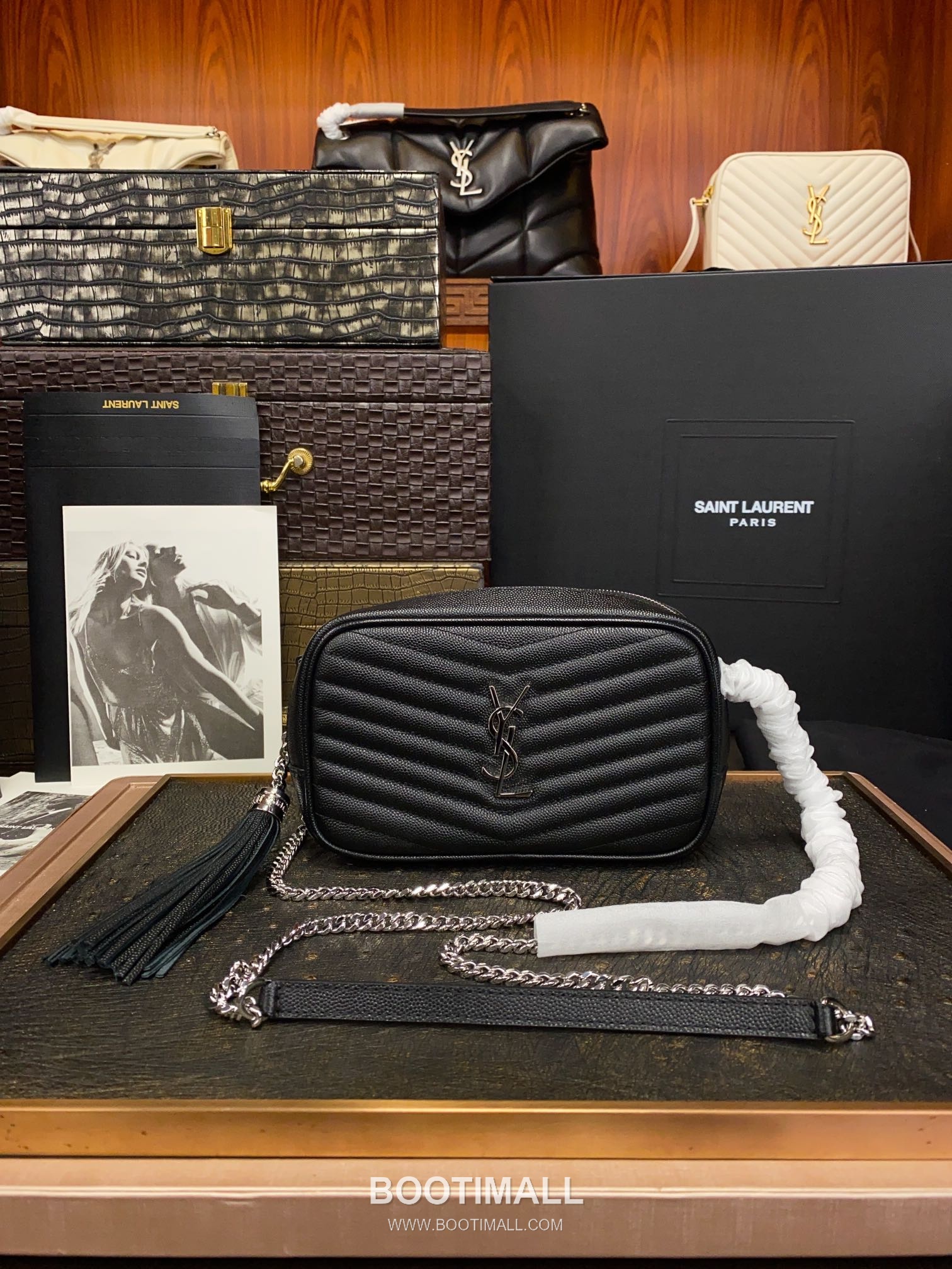 Saint Laurent Lou Camera Bag 612579 Calfskin Leather Shoulder Bag 생로랑 루 카메라백 카프스킨 가죽 숄더백 19cm 1