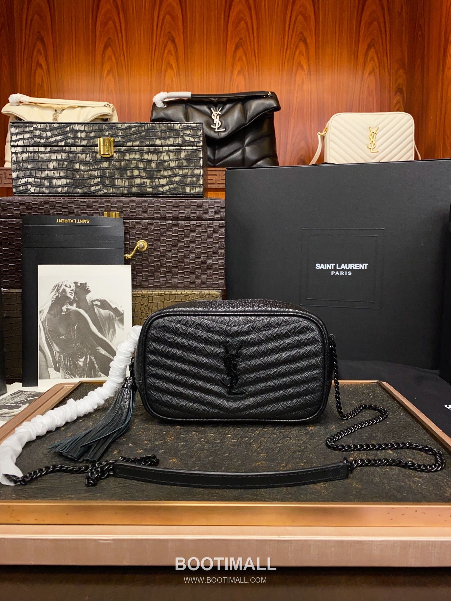 Saint Laurent Lou Camera Bag 612579 Calfskin Leather Shoulder Bag 생로랑 루 카메라백 카프스킨 가죽 숄더백 19cm 1