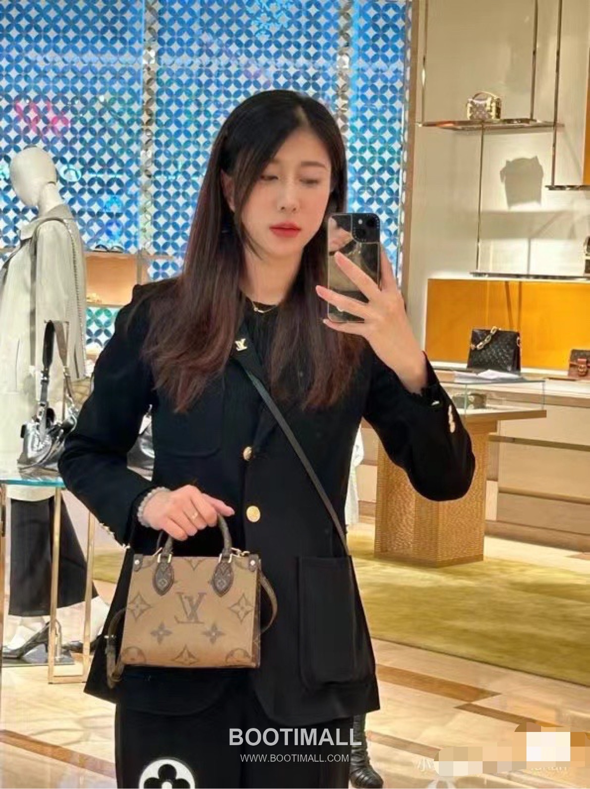 Louis Vuitton OnTheGo Tote Bag M46839 Monogram Canvas Reverse Trim Bag 루이비통 온더고 토트백 모노그램 캔버스 리버스 트림 백 18cm 3
