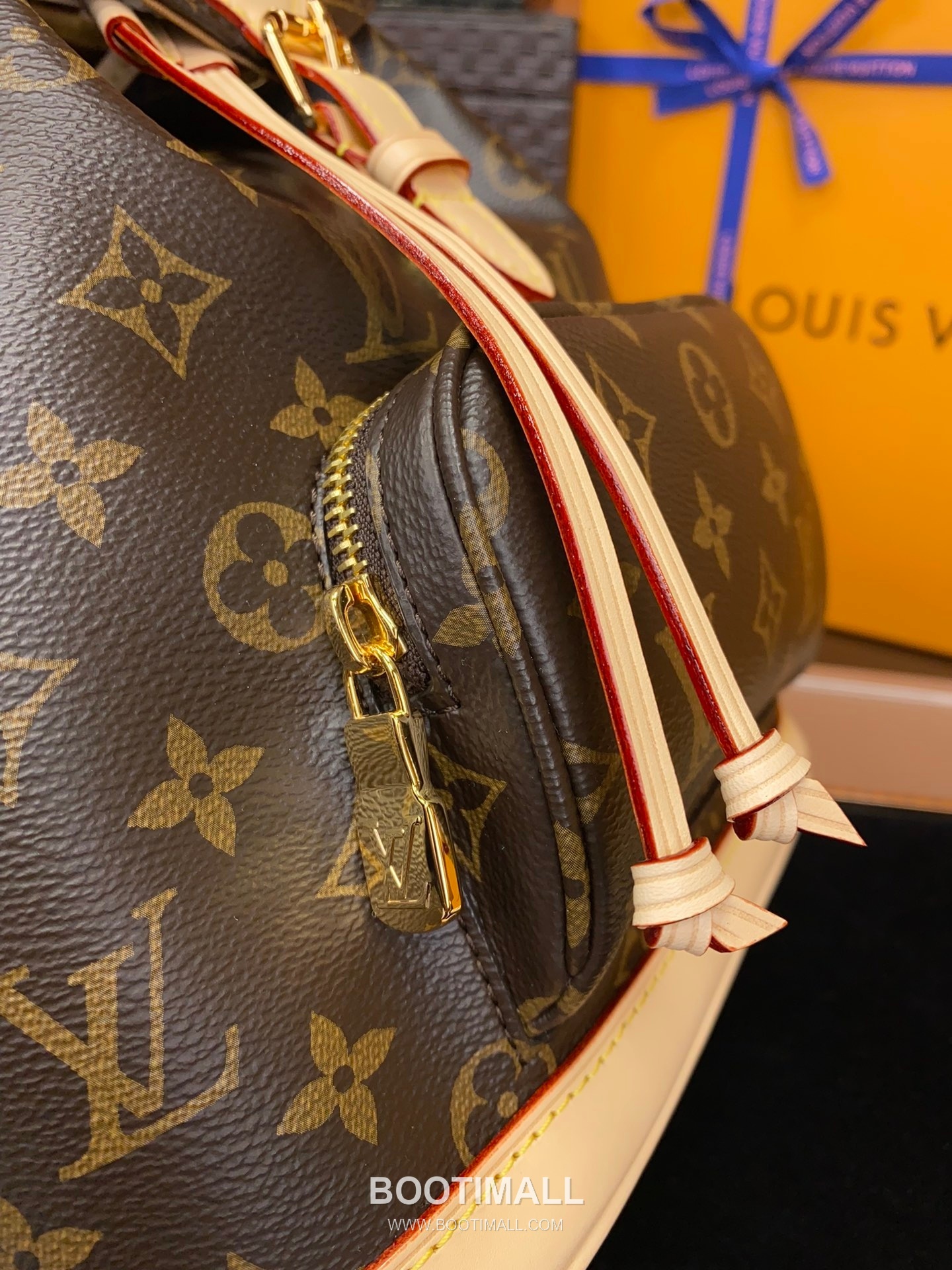Louis Vuitton Montsouris Backpack M11198 Monogram Coated Canvas Leather Trim Bag 루이비통 몽수리 백팩 모노그램 코팅 캔버스 레더 트림 백팩 30cm 6