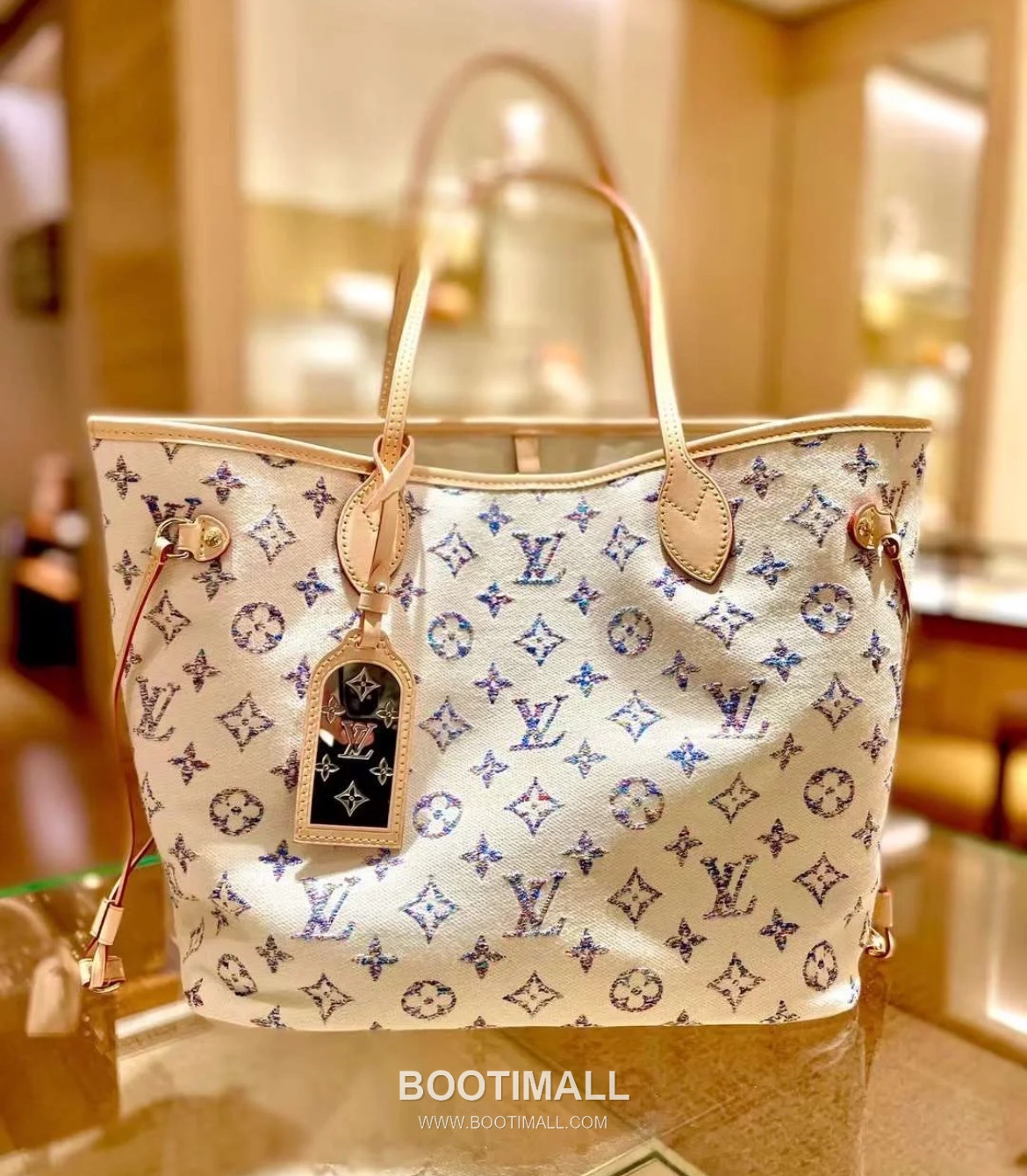 Louis Vuitton Neverfull MM M24905 Monogram Jacquard Textile Tote Bag 루이비통 네버풀 MM 모노그램 자카드 텍스타일 토트백 31cm 2