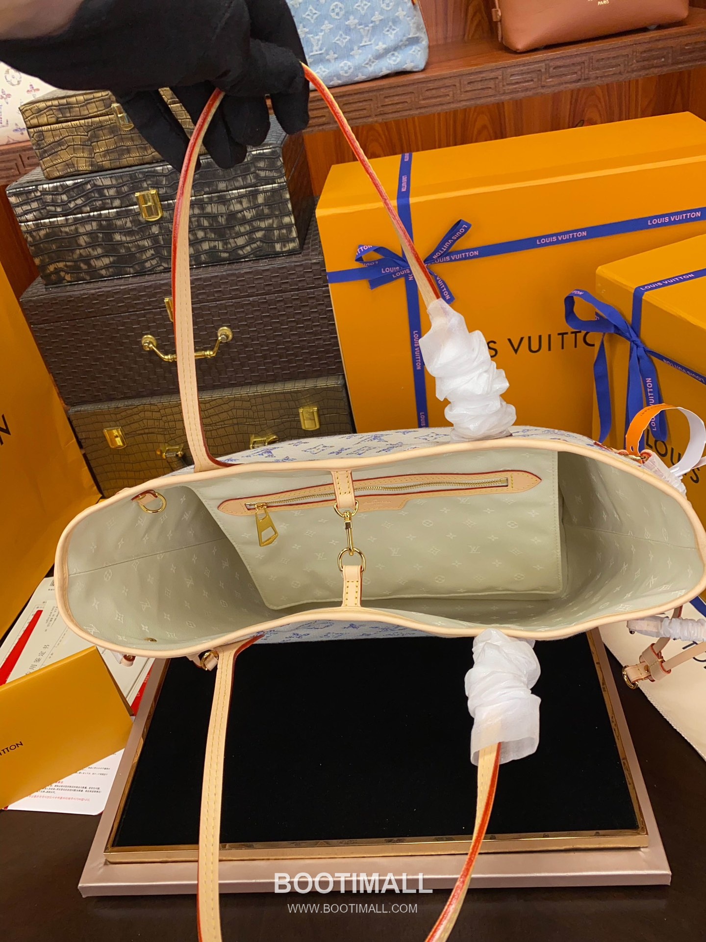 Louis Vuitton Neverfull MM M24905 Monogram Jacquard Textile Tote Bag 루이비통 네버풀 MM 모노그램 자카드 텍스타일 토트백 31cm 10