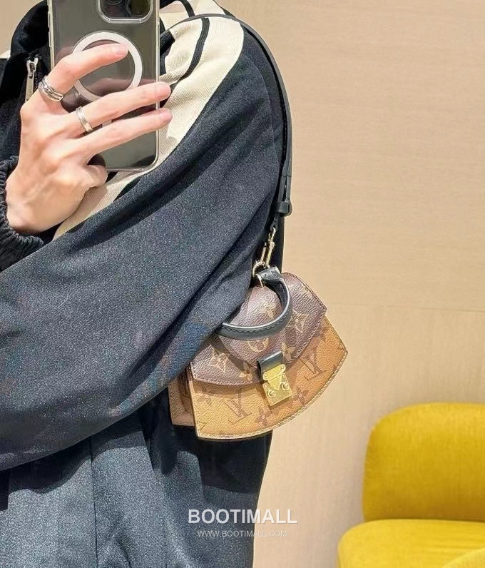 Louis Vuitton Pico Tilsitt M83473 Monogram Canvas Reverse Bag 루이비통 피코 틸싯 모노그램 캔버스 리버스 백 16cm 6