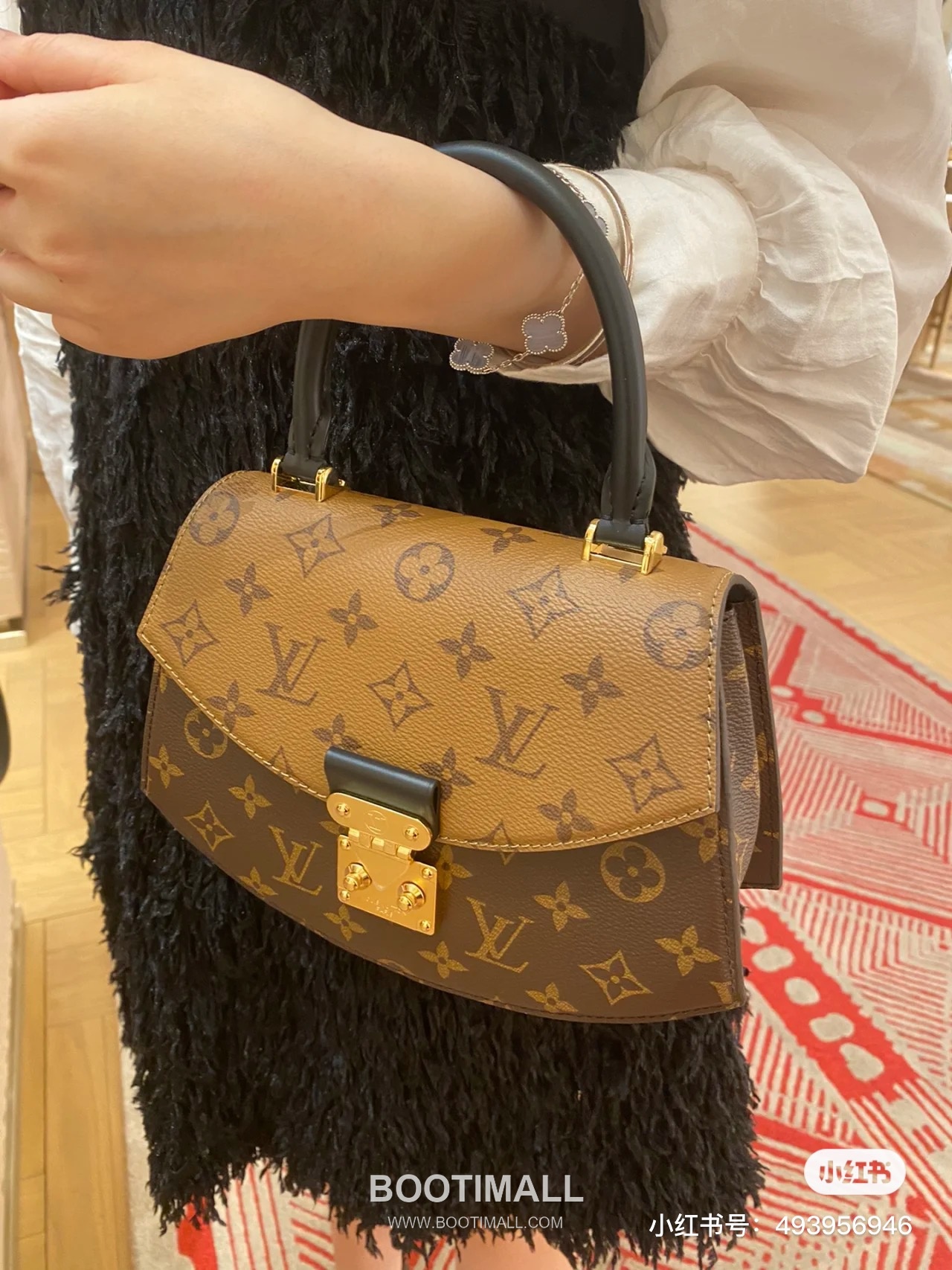 Louis Vuitton Tilsitt Bag M46548 Monogram Canvas Reverse Bag 루이비통 틸싯 모노그램 캔버스 리버스 백 24cm 2