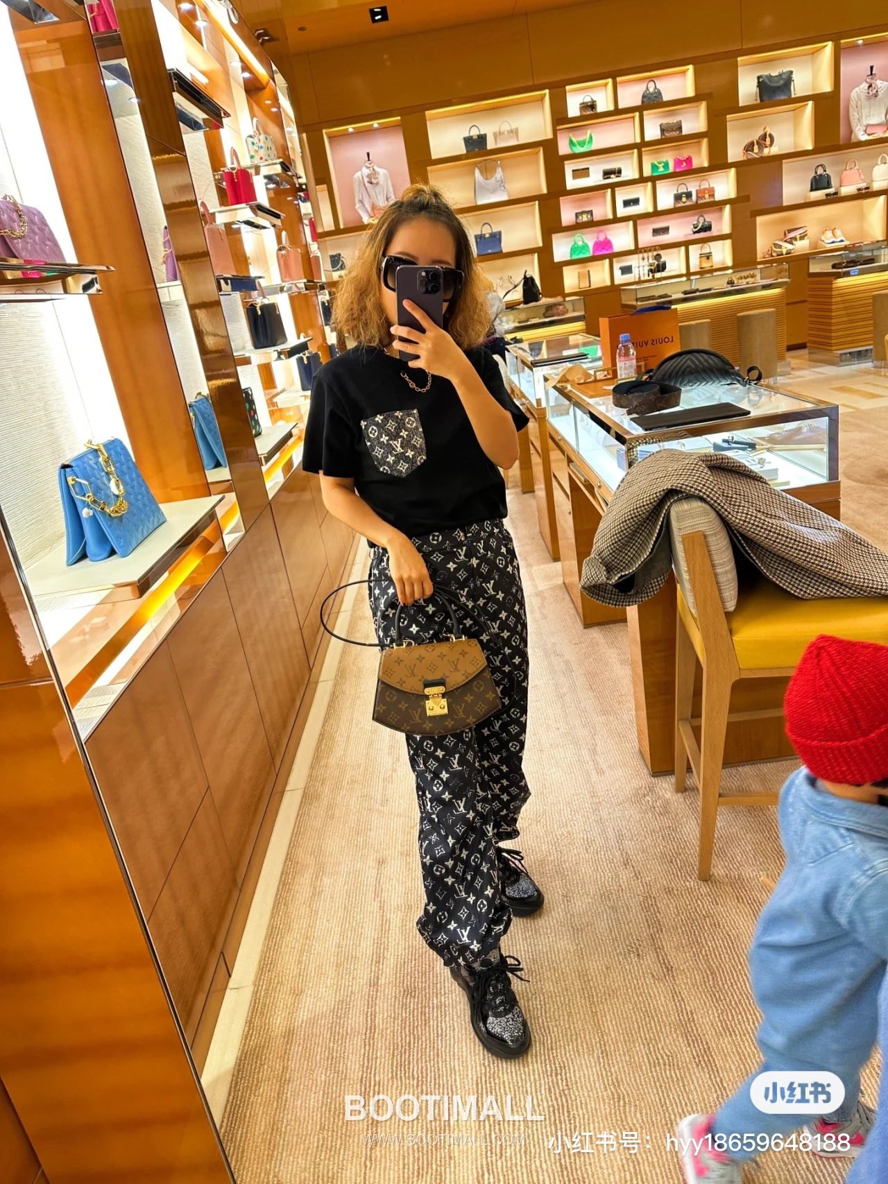 Louis Vuitton Tilsitt Bag M46548 Monogram Canvas Reverse Bag 루이비통 틸싯 모노그램 캔버스 리버스 백 24cm 4