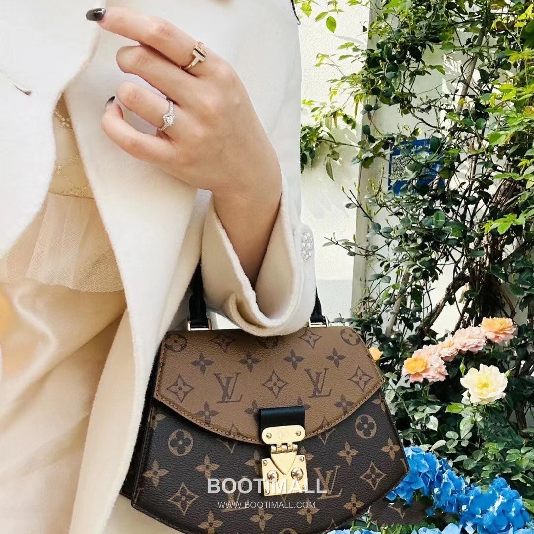 Louis Vuitton Tilsitt Bag M46548 Monogram Canvas Reverse Bag 루이비통 틸싯 모노그램 캔버스 리버스 백 24cm 19