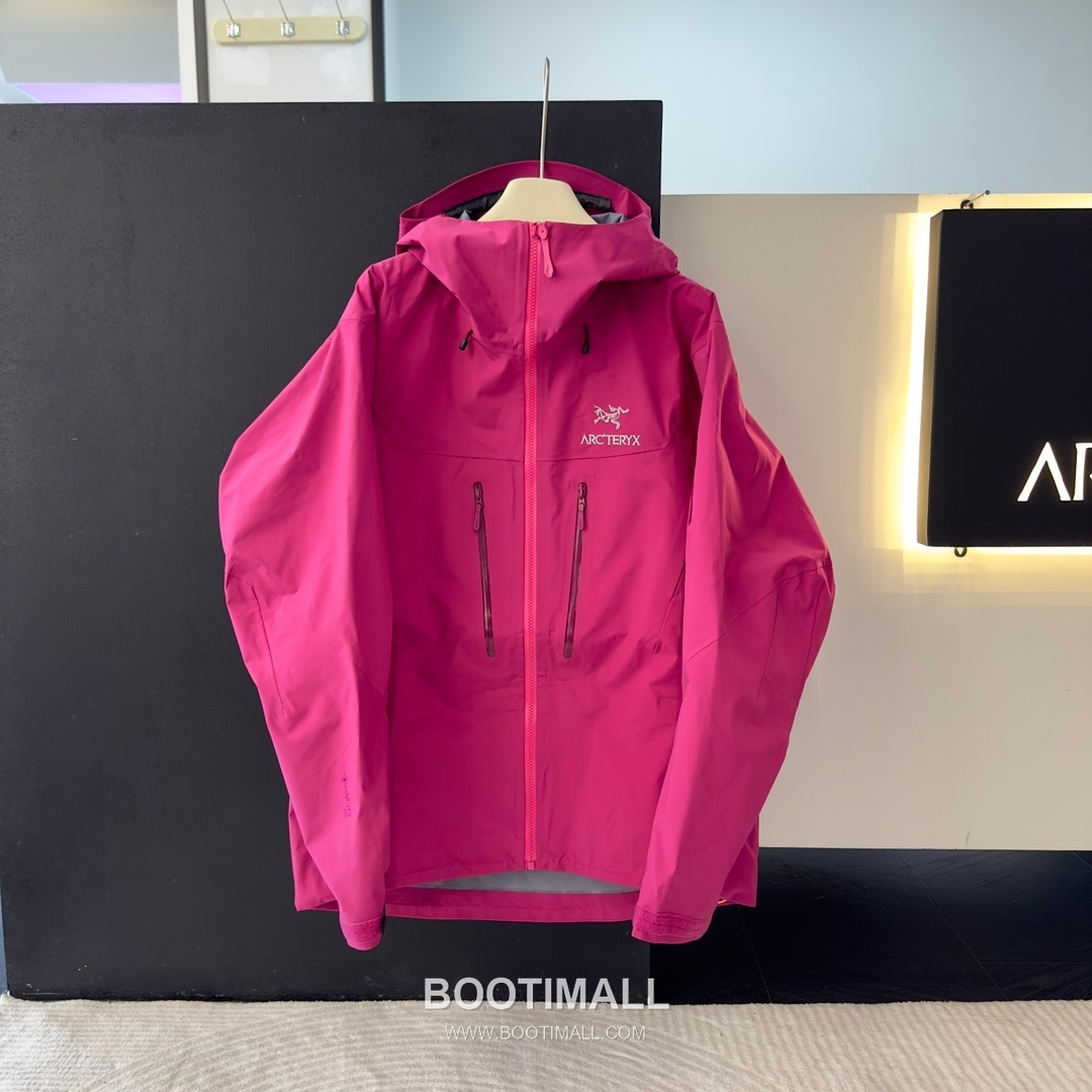 Arc'teryx Alpha SV 7th Generation Hard Shell Jacket 아크테릭스 알파 SV 7세대 하드쉘 재킷 1