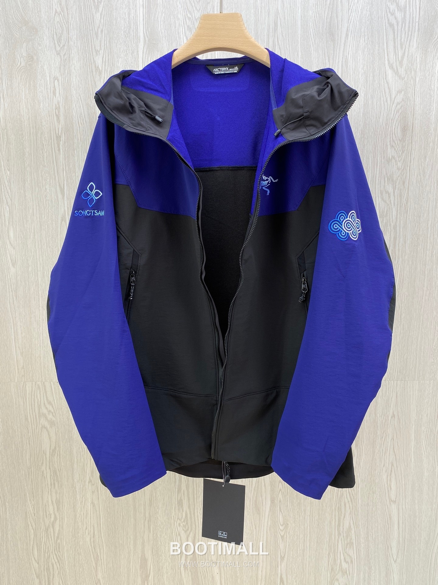 Arc'teryx x Songtsam Gamma 3.0 Nam Co Gradient Logo Softshell Hoody 아크테릭스 송잠 감마 3.0 나무초 그라데이션 로고 소프트쉘 후디 재킷 16