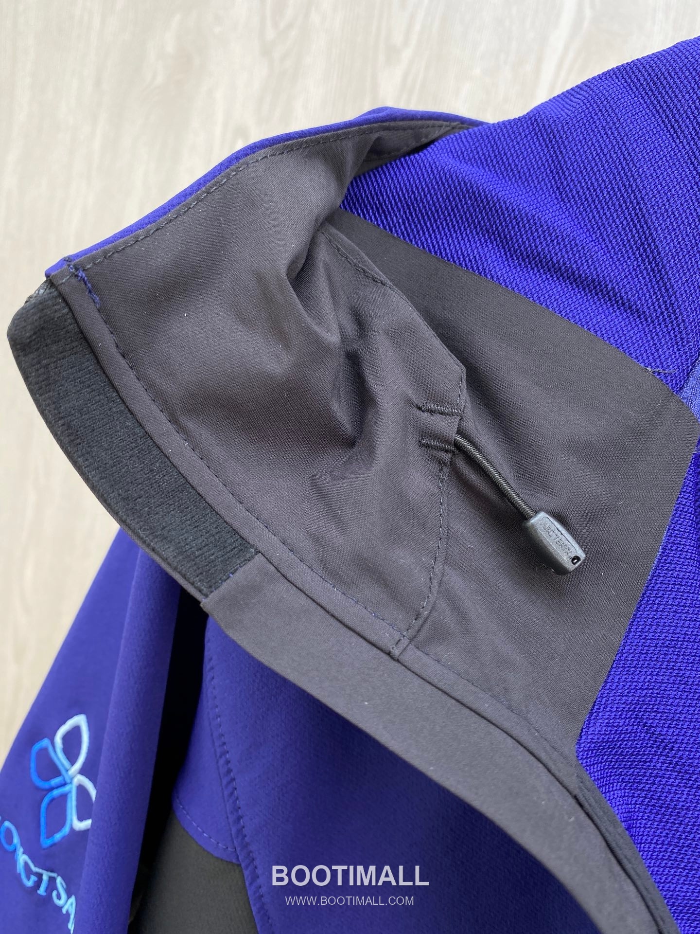 Arc'teryx x Songtsam Gamma 3.0 Nam Co Gradient Logo Softshell Hoody 아크테릭스 송잠 감마 3.0 나무초 그라데이션 로고 소프트쉘 후디 재킷 18