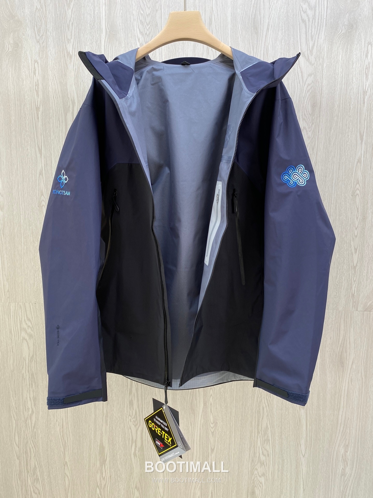 Arc'teryx x Songtsam Gamma 3.0 Nam Co Gradient Logo Softshell Hoody 아크테릭스 송잠 감마 3.0 나무초 그라데이션 로고 소프트쉘 후디 재킷 7