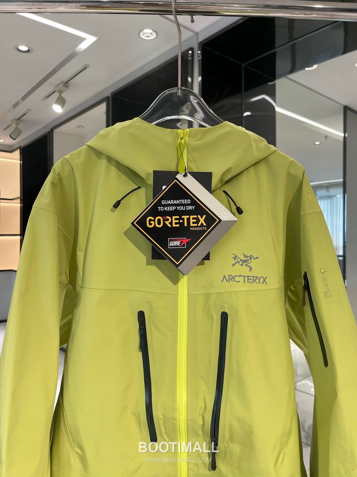 Arc'teryx Alpha SV 6th Generation Gore-Tex Pro Shell Jacket 아크테릭스 알파 SV 6세대 고어텍스 프로 쉘 재킷 4