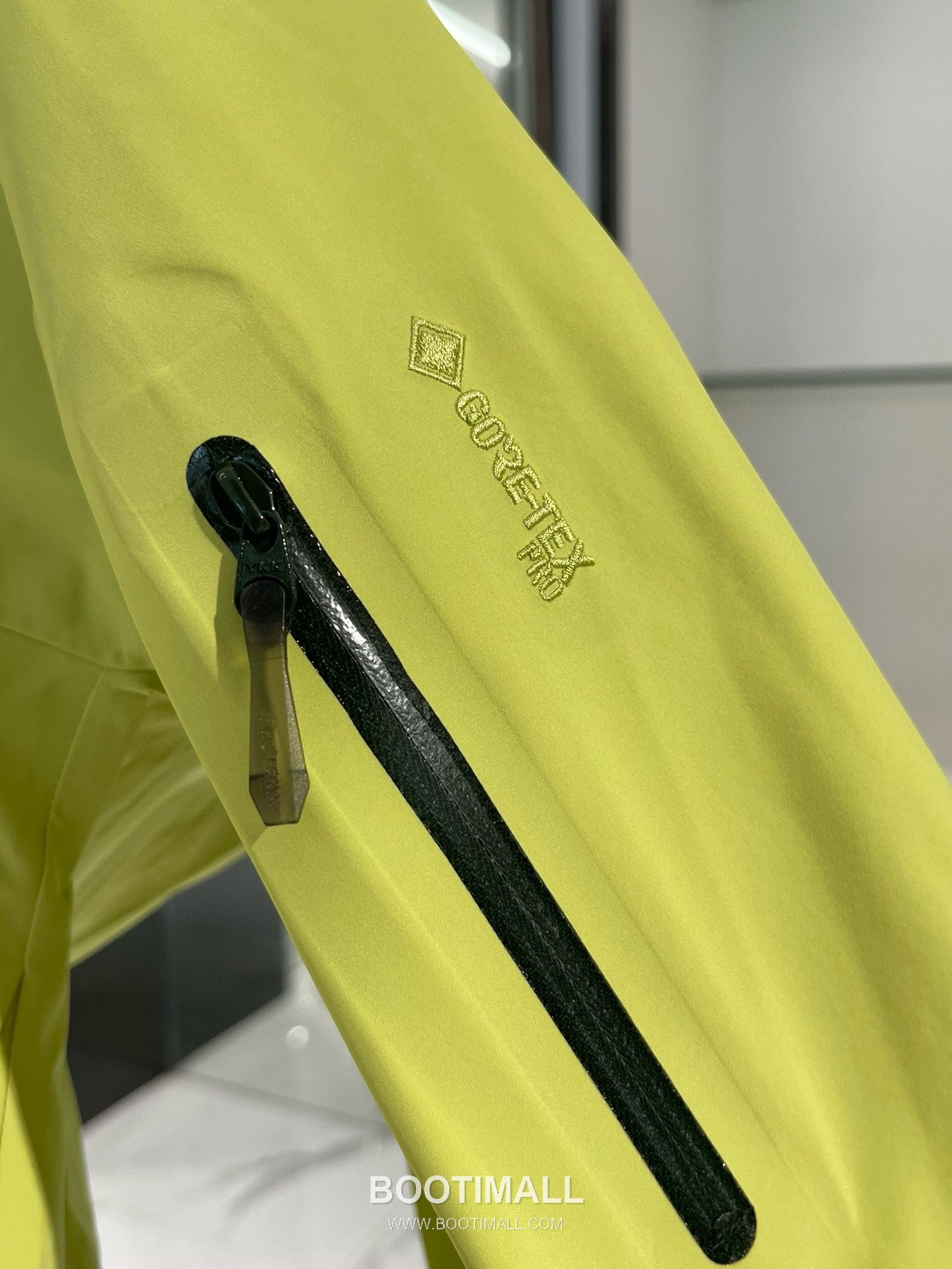 Arc'teryx Alpha SV 6th Generation Gore-Tex Pro Shell Jacket 아크테릭스 알파 SV 6세대 고어텍스 프로 쉘 재킷 6