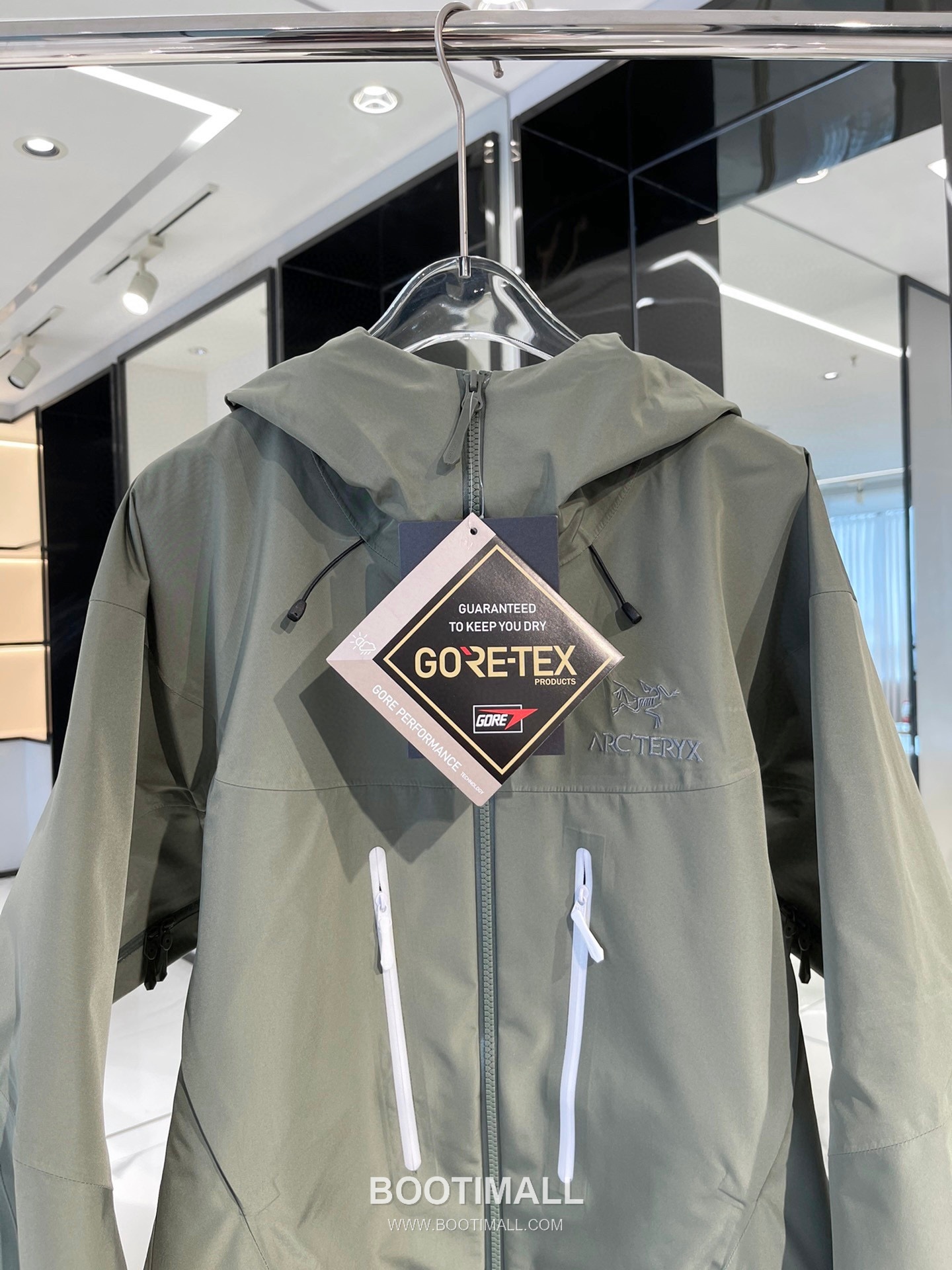 Arc'teryx Alpha SV 6th Generation Gore-Tex Pro Shell Jacket 아크테릭스 알파 SV 6세대 고어텍스 프로 쉘 재킷 4