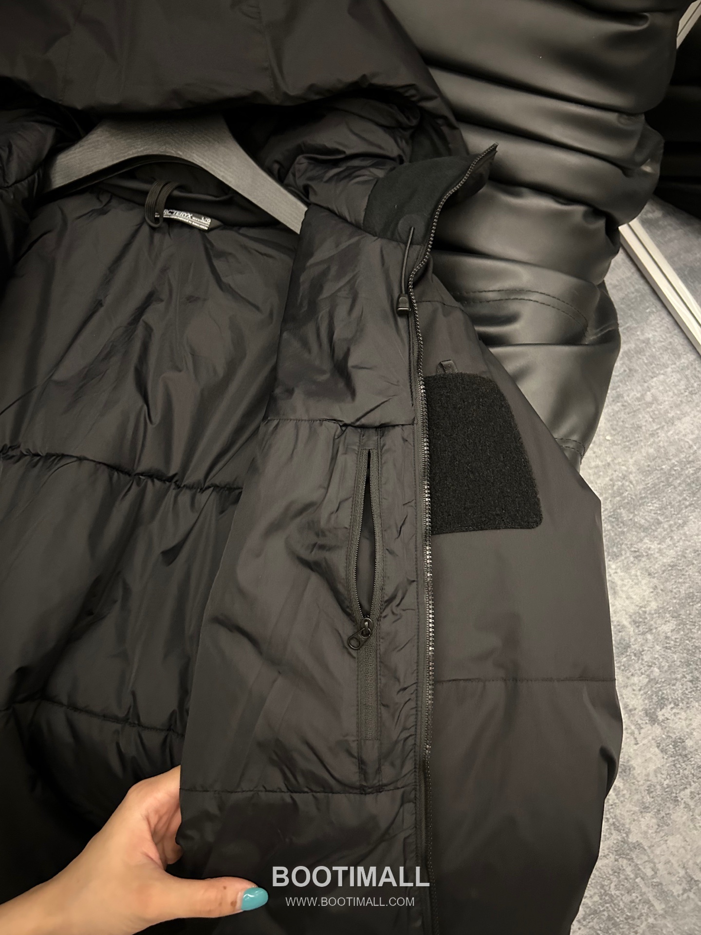 Arc'teryx LEAF Cold Gen 2 Coreloft Insulated Hooded Jacket 아크테릭스 리프 콜드 GEN2 코어로프트 후디드 패딩 재킷 19