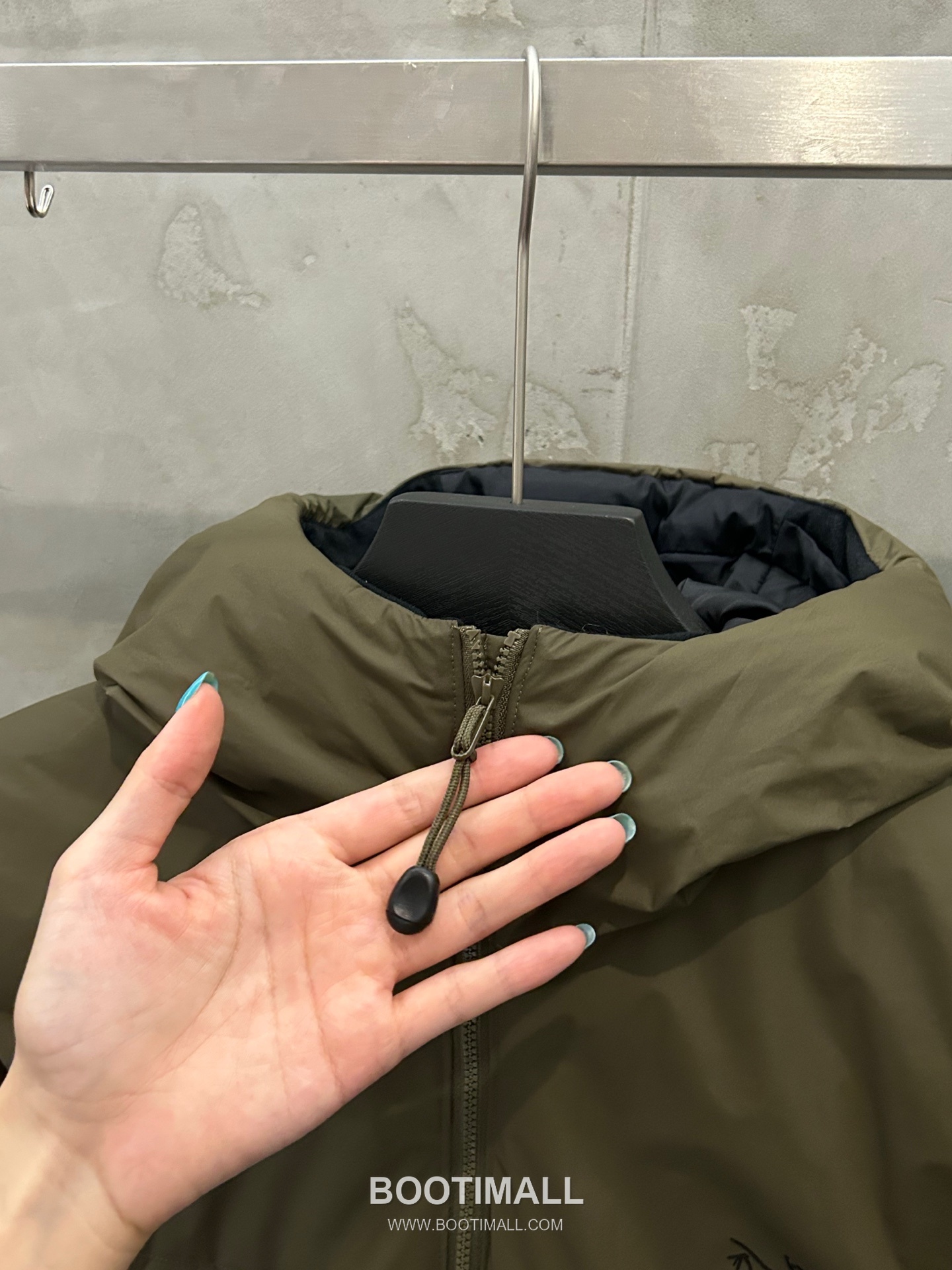 Arc'teryx LEAF Cold Gen 2 Coreloft Insulated Hooded Jacket 아크테릭스 리프 콜드 GEN2 코어로프트 후디드 패딩 재킷 18