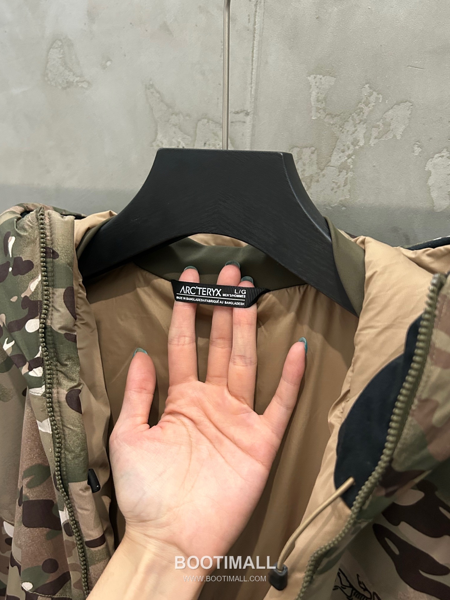 Arc'teryx LEAF Cold Gen 2 Coreloft Insulated Hooded Jacket 아크테릭스 리프 콜드 GEN2 코어로프트 후디드 패딩 재킷 17