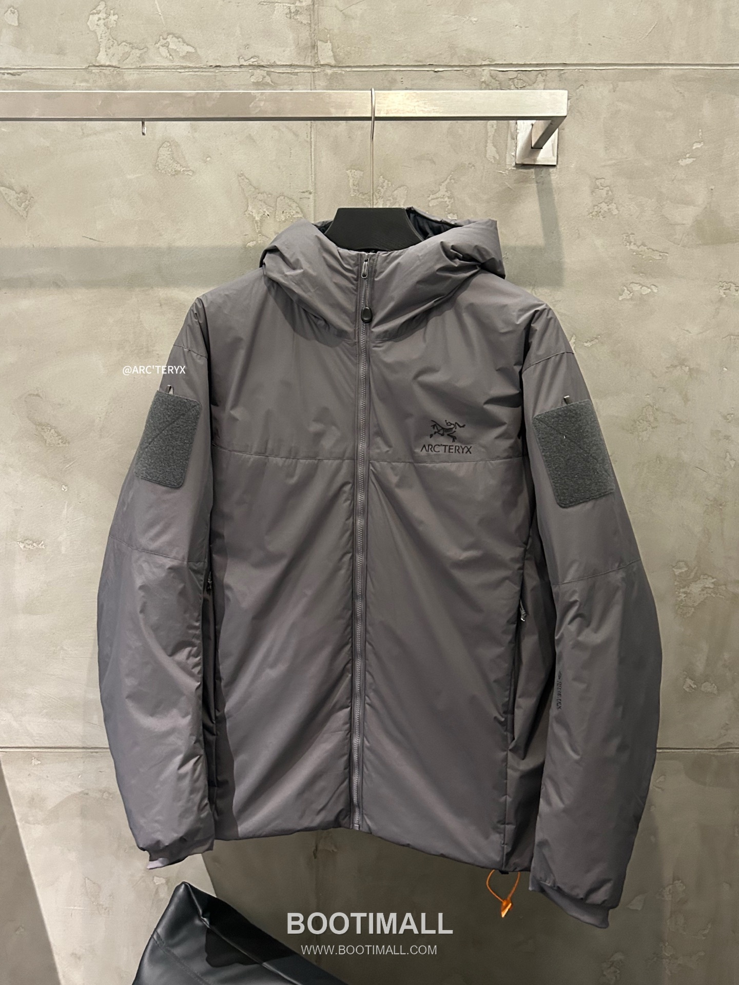 Arc'teryx LEAF Cold Gen 2 Coreloft Insulated Hooded Jacket 아크테릭스 리프 콜드 GEN2 코어로프트 후디드 패딩 재킷 16
