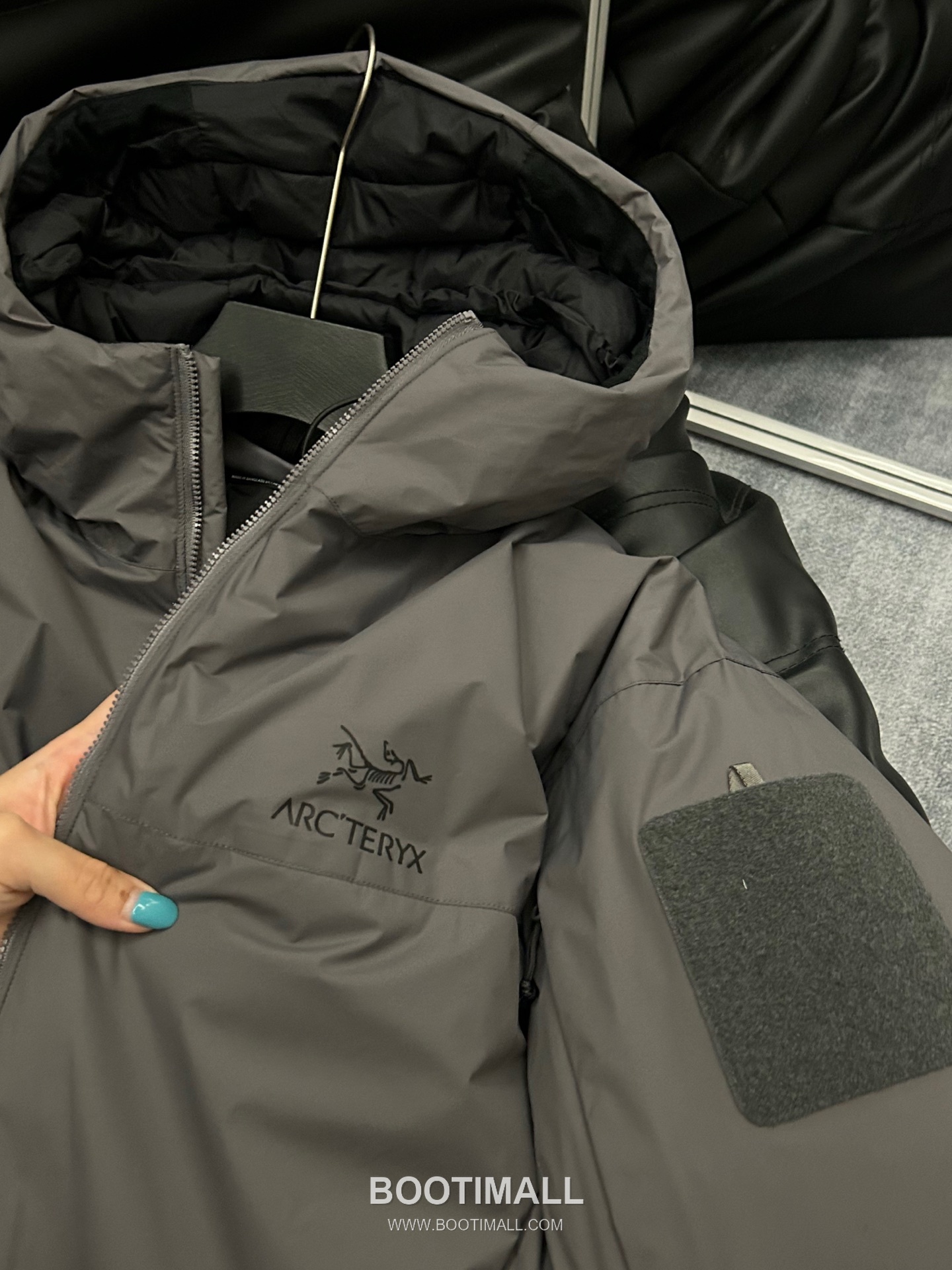 Arc'teryx LEAF Cold Gen 2 Coreloft Insulated Hooded Jacket 아크테릭스 리프 콜드 GEN2 코어로프트 후디드 패딩 재킷 18