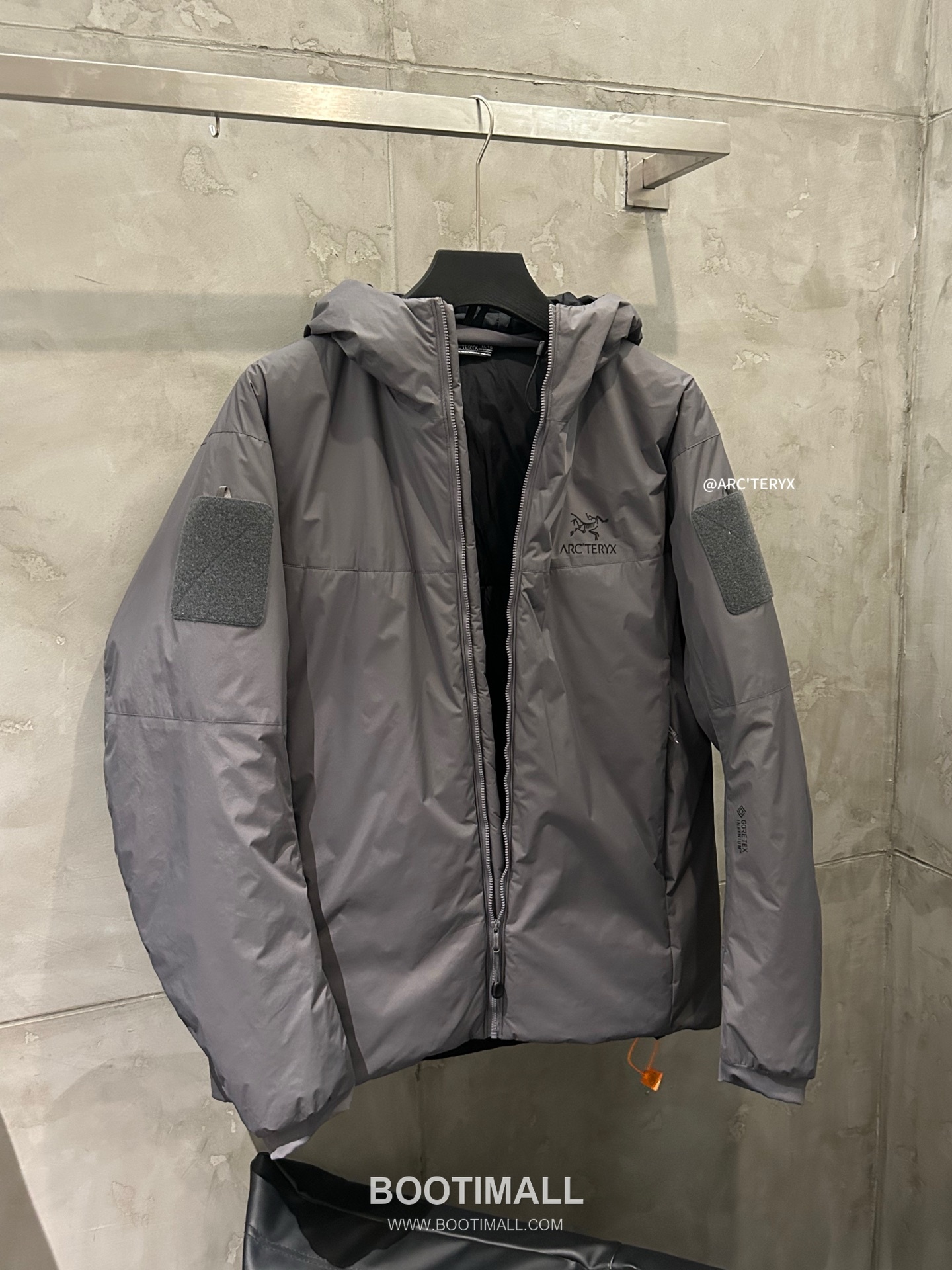 Arc'teryx LEAF Cold Gen 2 Coreloft Insulated Hooded Jacket 아크테릭스 리프 콜드 GEN2 코어로프트 후디드 패딩 재킷 19