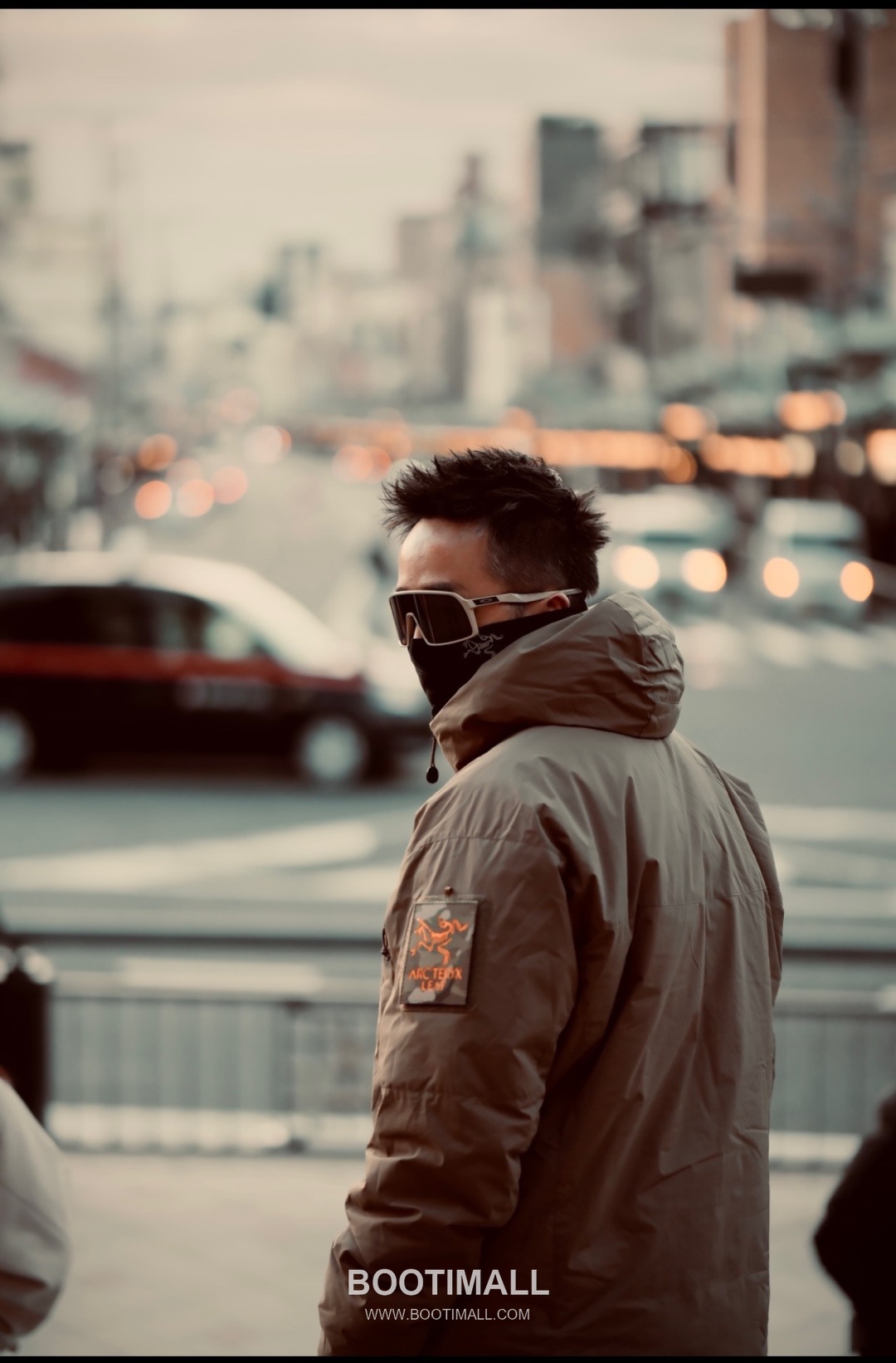 Arc'teryx LEAF Cold Gen 2 Coreloft Insulated Hooded Jacket 아크테릭스 리프 콜드 GEN2 코어로프트 후디드 패딩 재킷 2