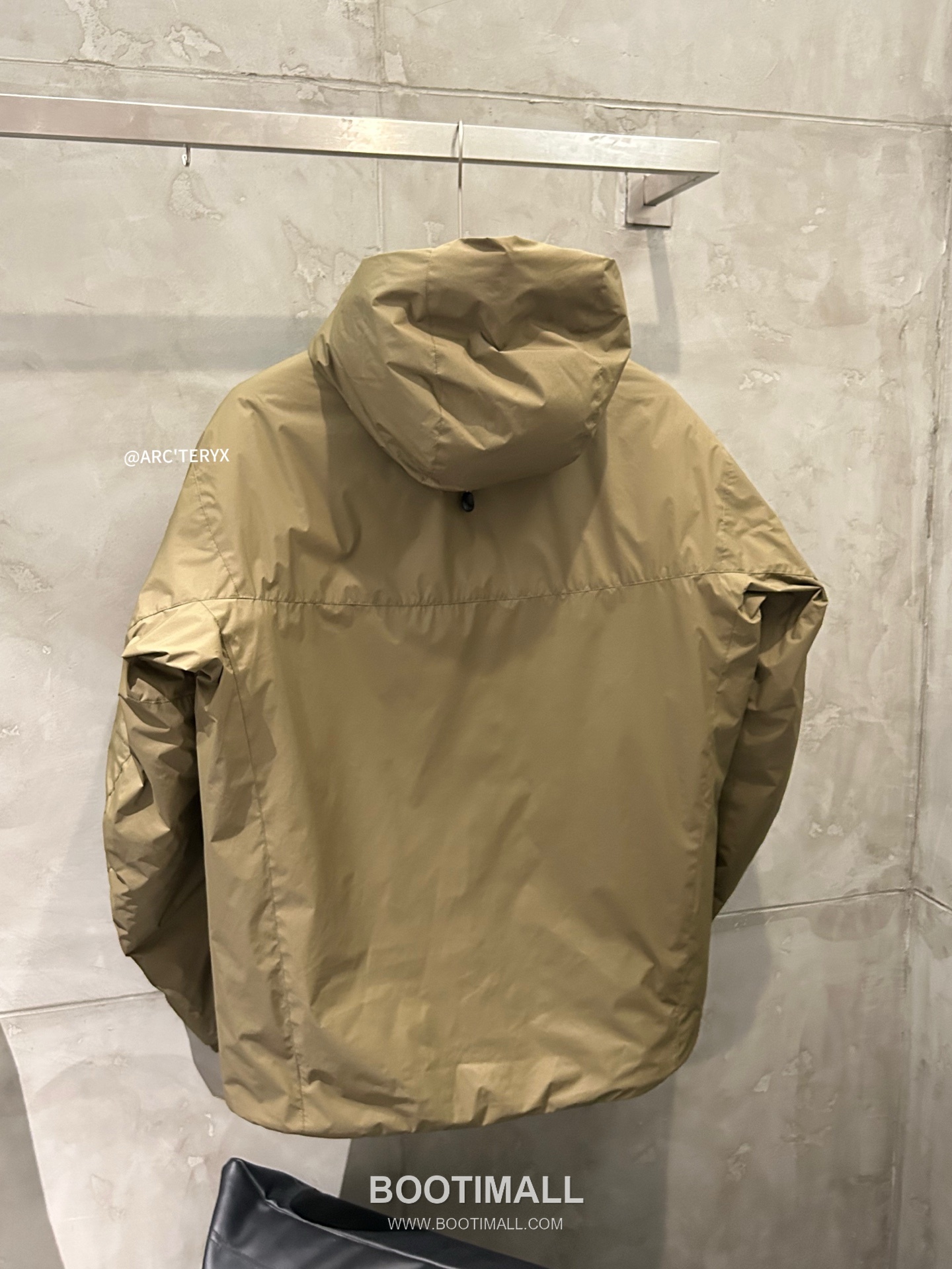 Arc'teryx LEAF Cold Gen 2 Coreloft Insulated Hooded Jacket 아크테릭스 리프 콜드 GEN2 코어로프트 후디드 패딩 재킷 15