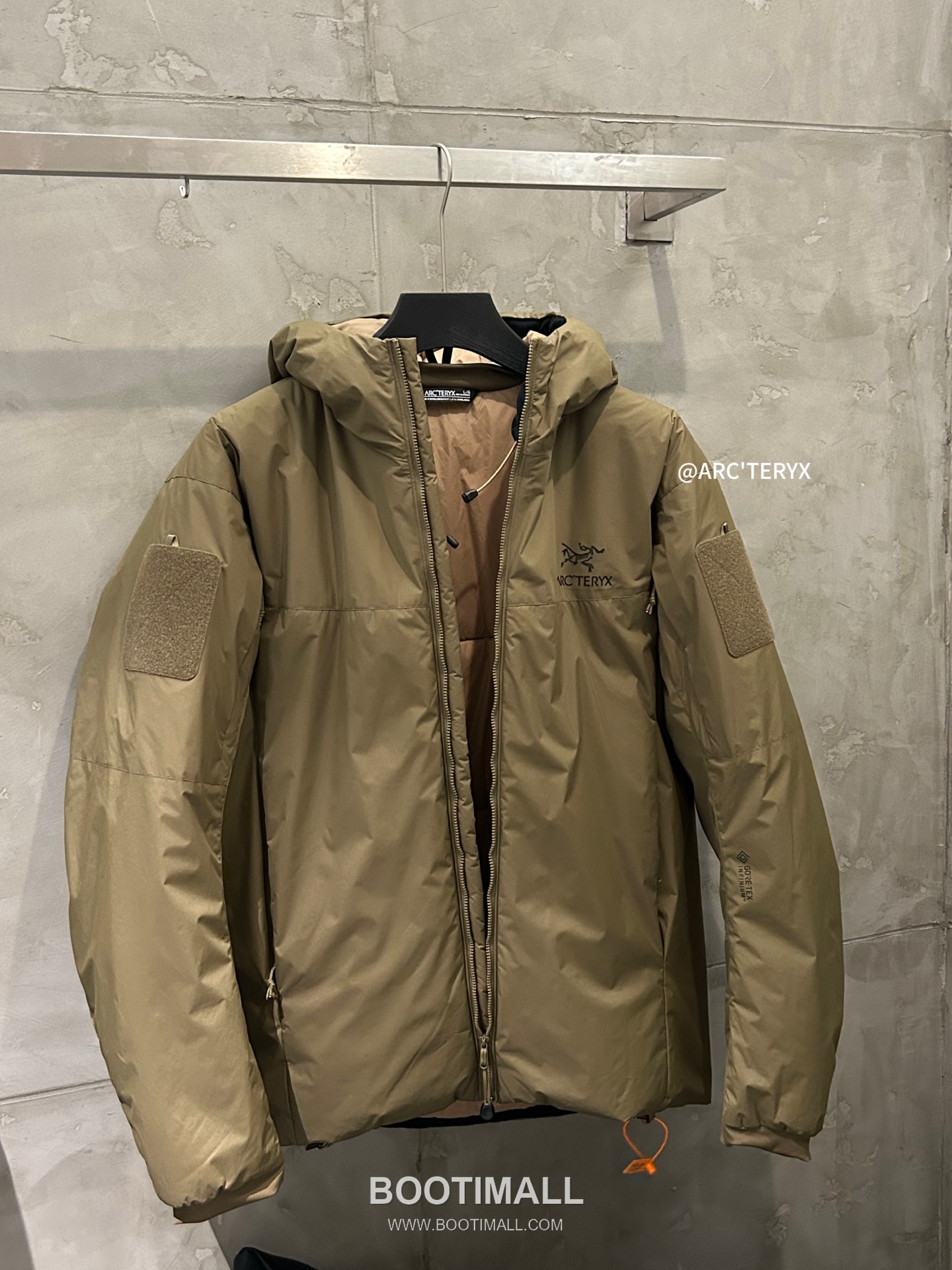 Arc'teryx LEAF Cold Gen 2 Coreloft Insulated Hooded Jacket 아크테릭스 리프 콜드 GEN2 코어로프트 후디드 패딩 재킷 17