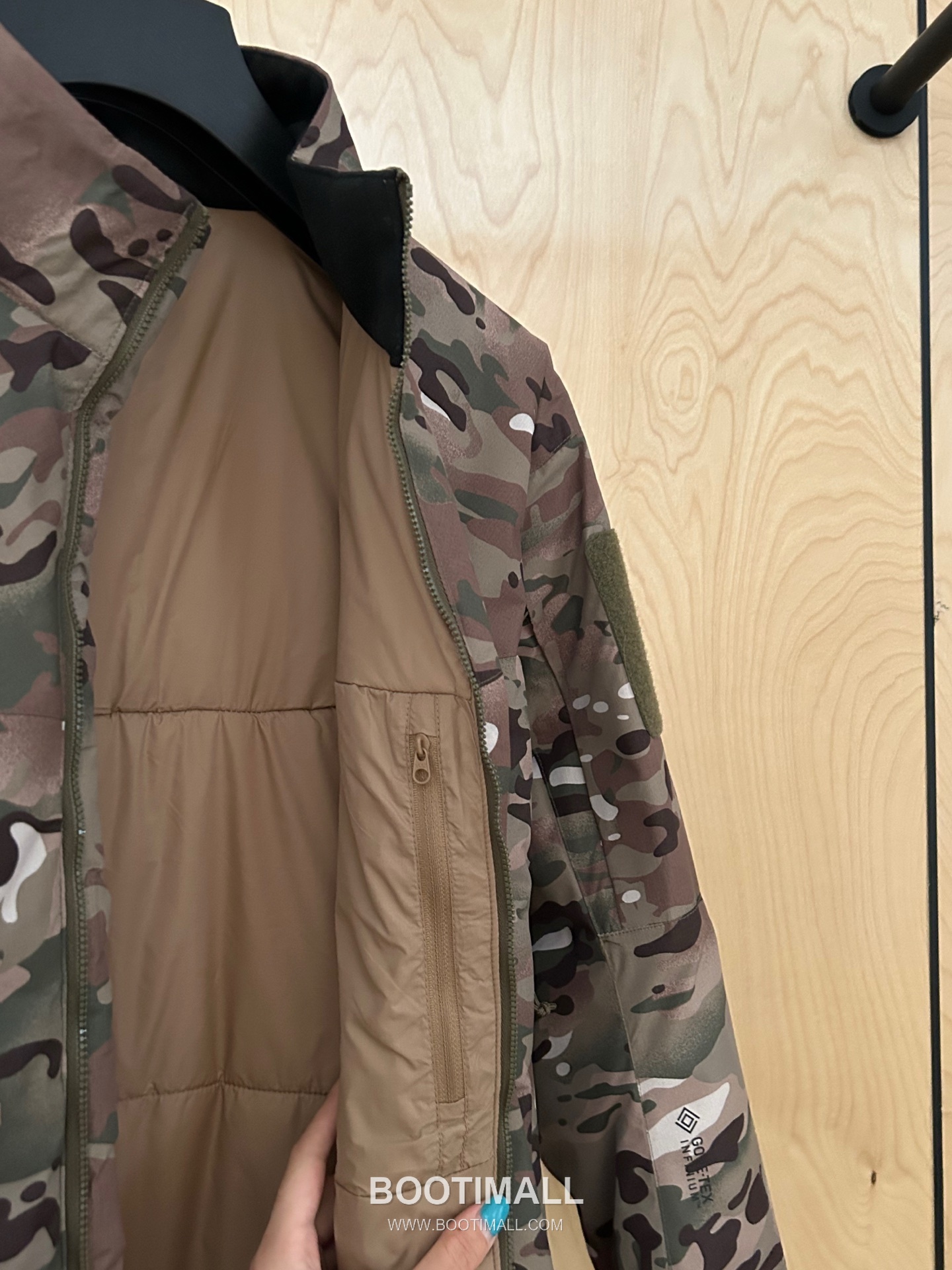 Arc'teryx LEAF Cold WX LT Gen 2 Coreloft Insulated Stand Collar Jacket 아크테릭스 리프 콜드 WX LT GEN2 코어로프트 스탠드넥 패딩 재킷 21