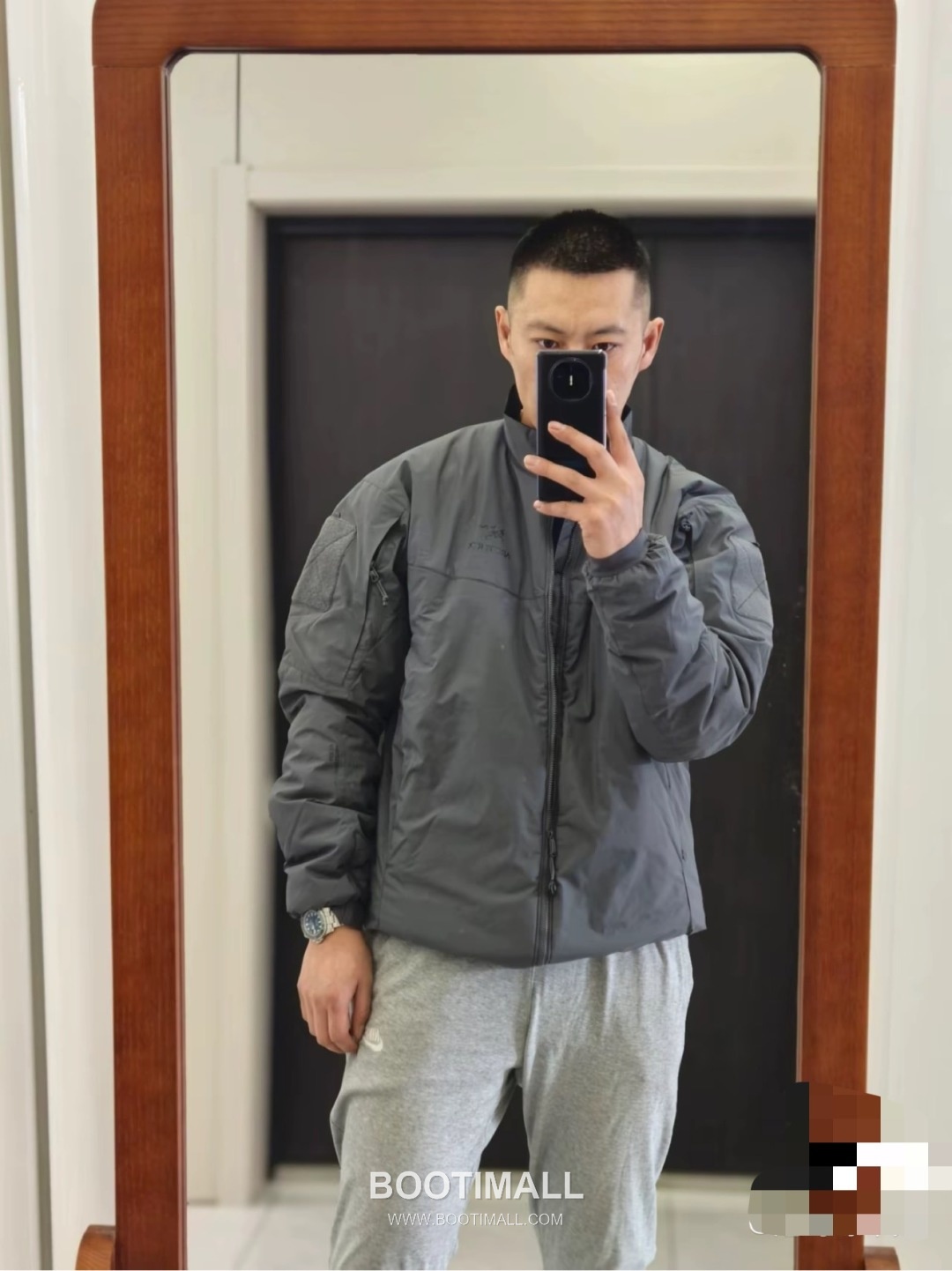 Arc'teryx LEAF Cold WX LT Gen 2 Coreloft Insulated Stand Collar Jacket 아크테릭스 리프 콜드 WX LT GEN2 코어로프트 스탠드넥 패딩 재킷 4